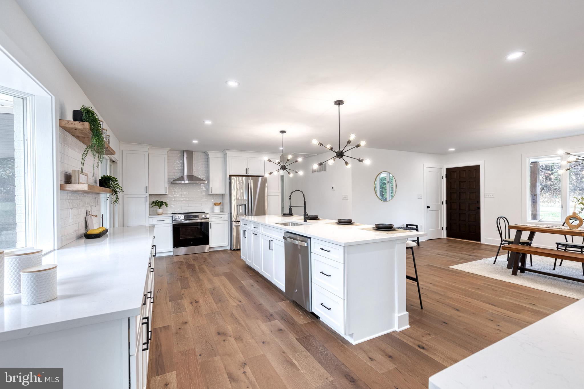 PERRY HALL - Residential