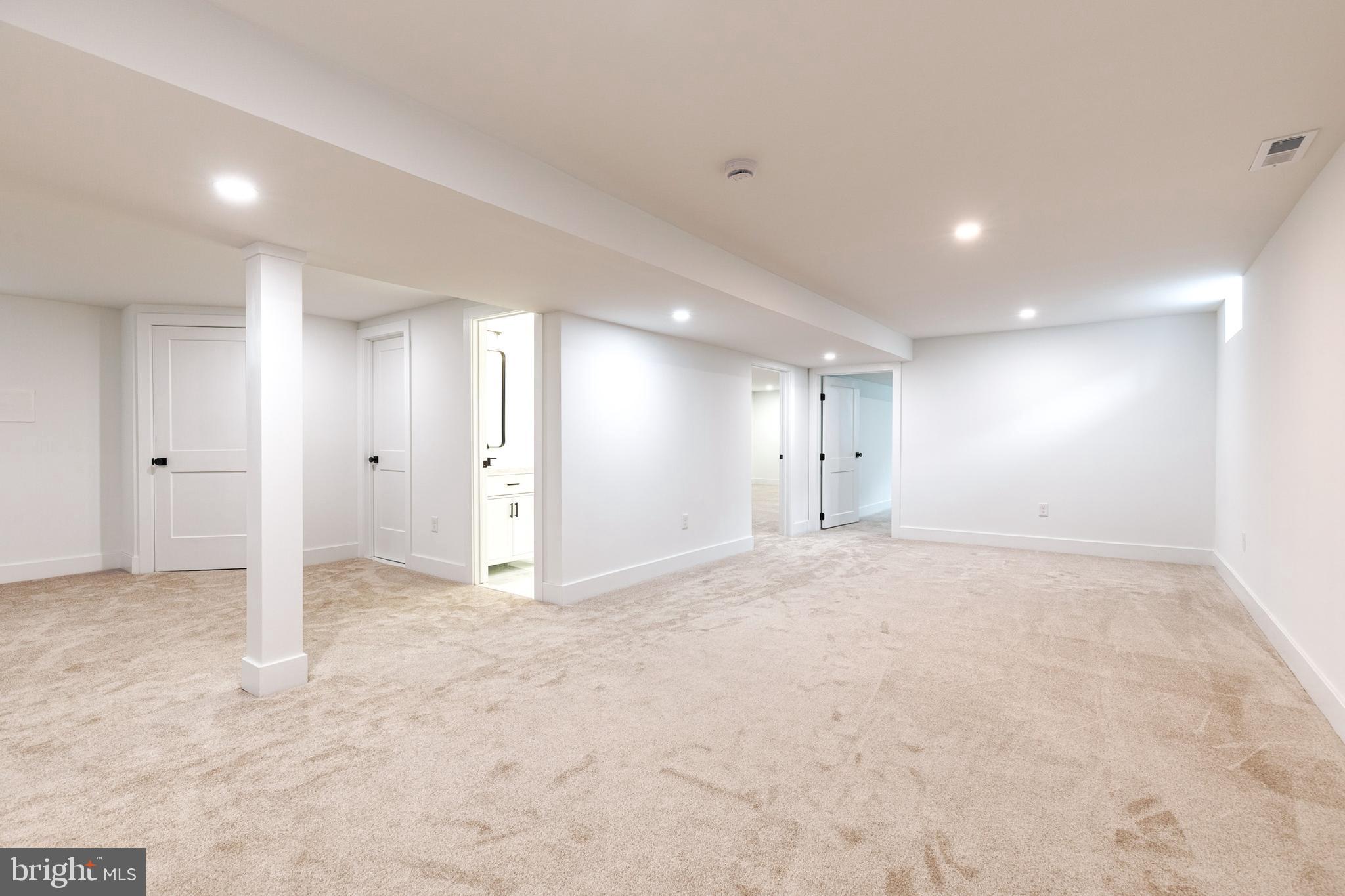 PERRY HALL - Residential