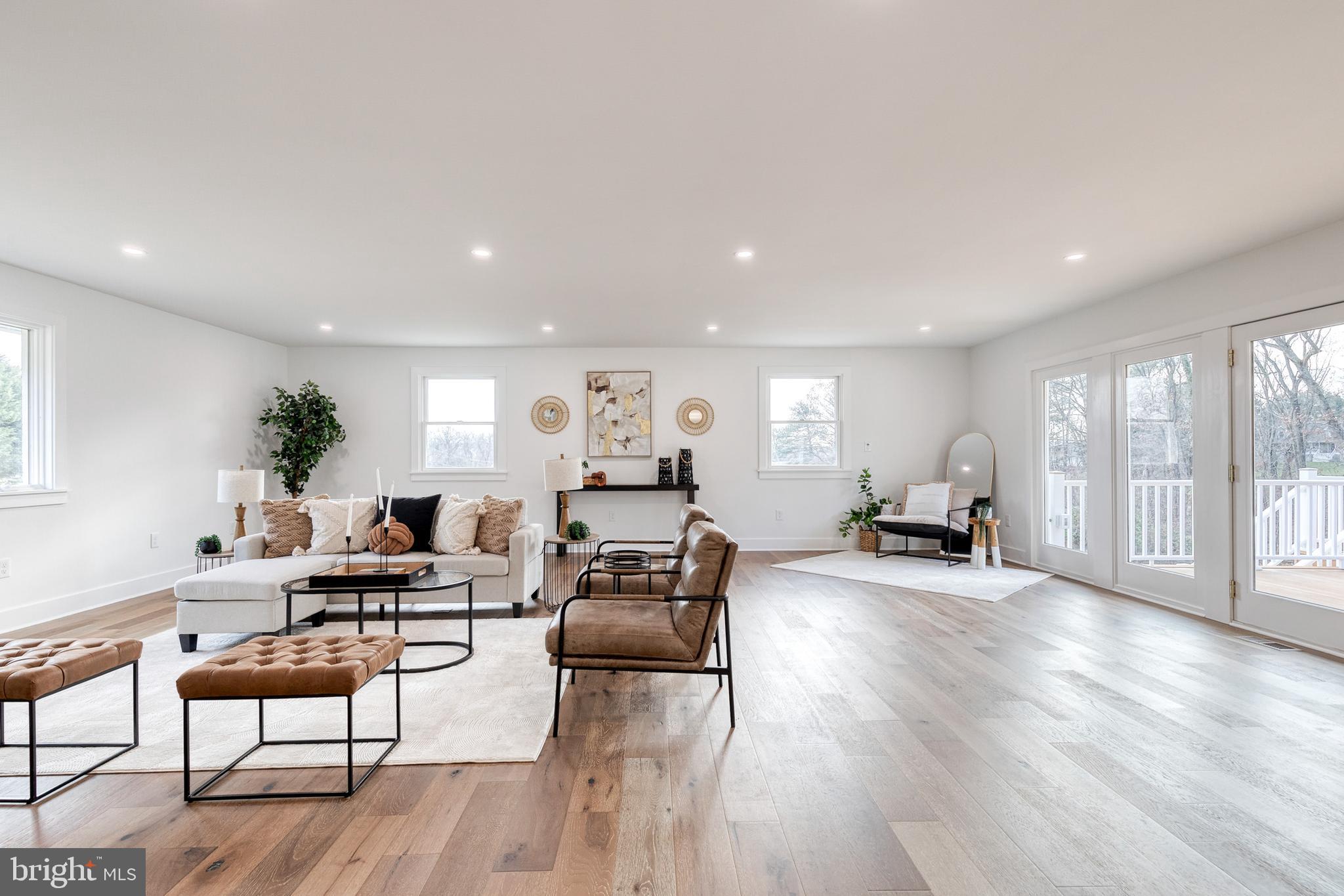 PERRY HALL - Residential