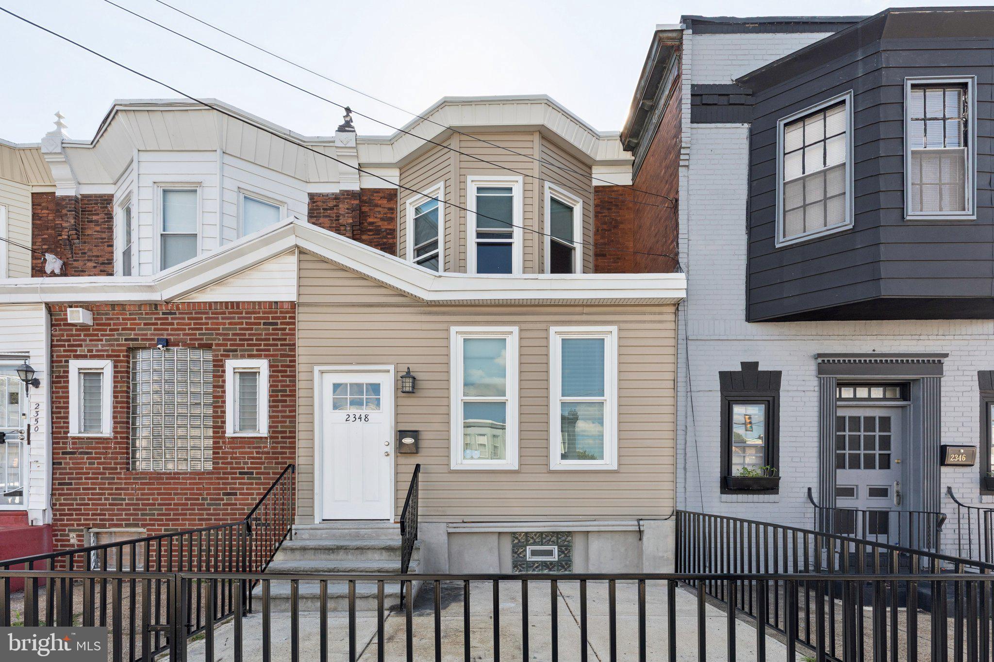 PORT RICHMOND - Residential Lease