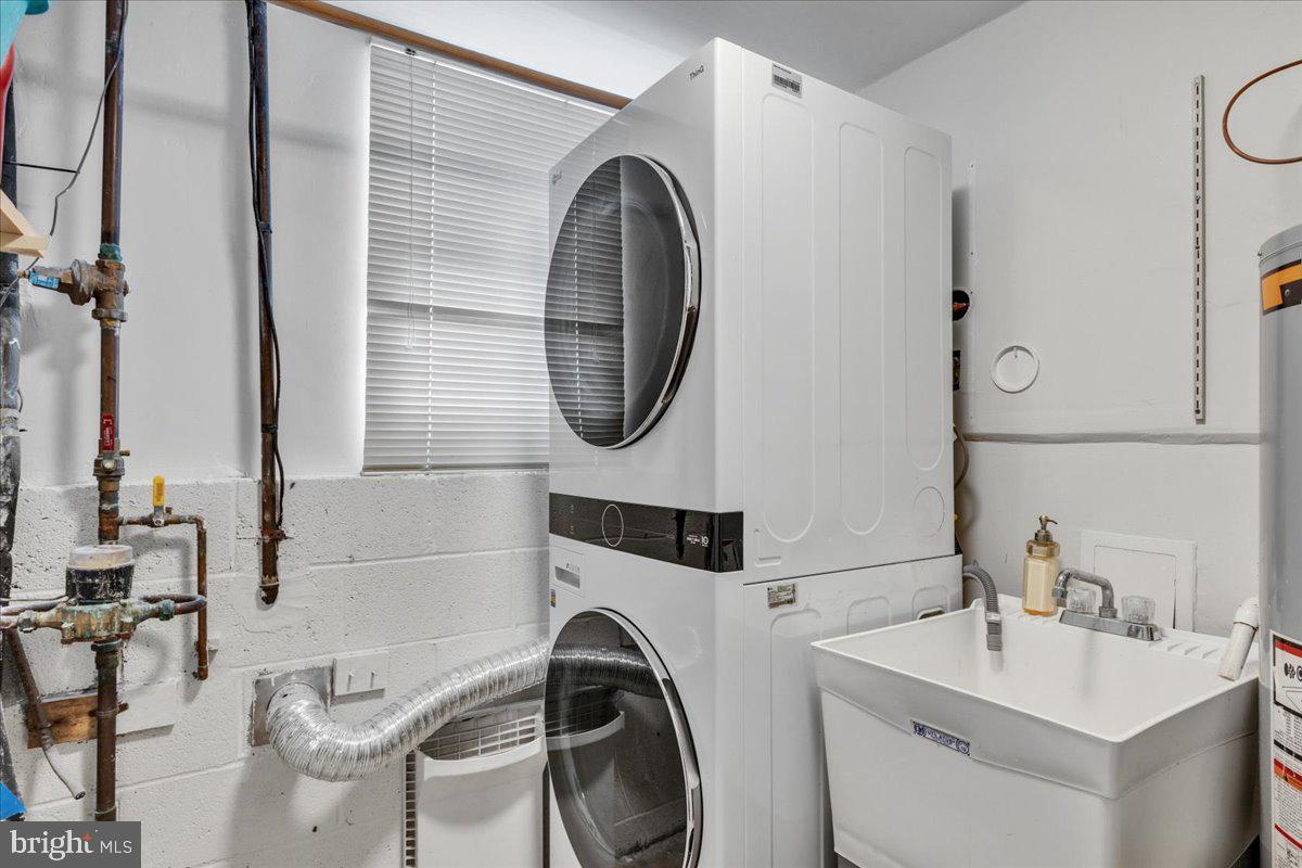 CARDINAL ESTATES - Residential Lease