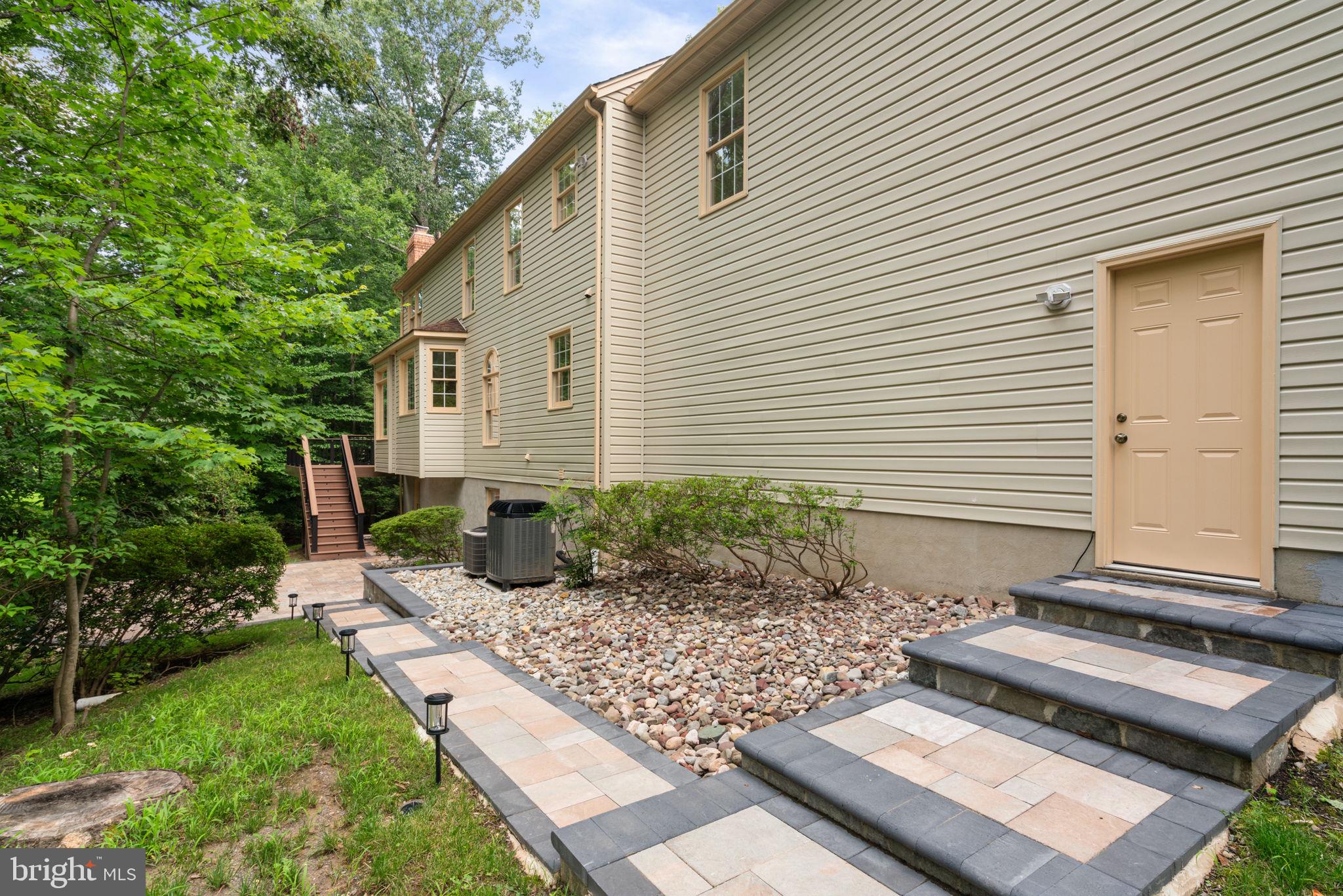 BEAR CREEK - Residential