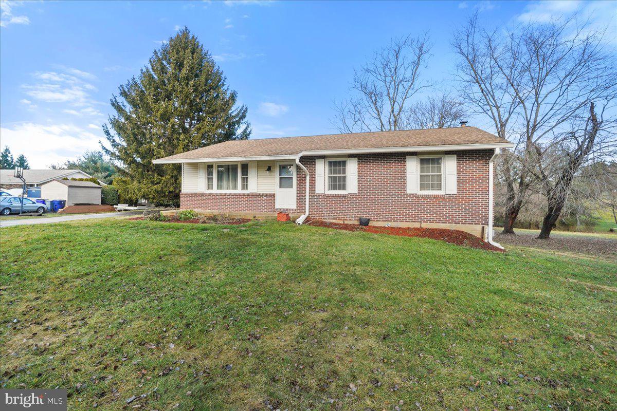 SILVER MAPLE ESTATES - Residential