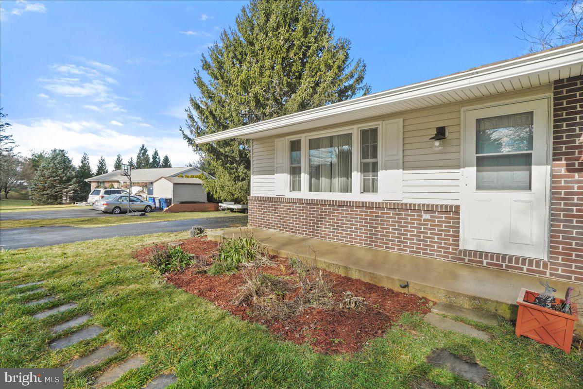 SILVER MAPLE ESTATES - Residential