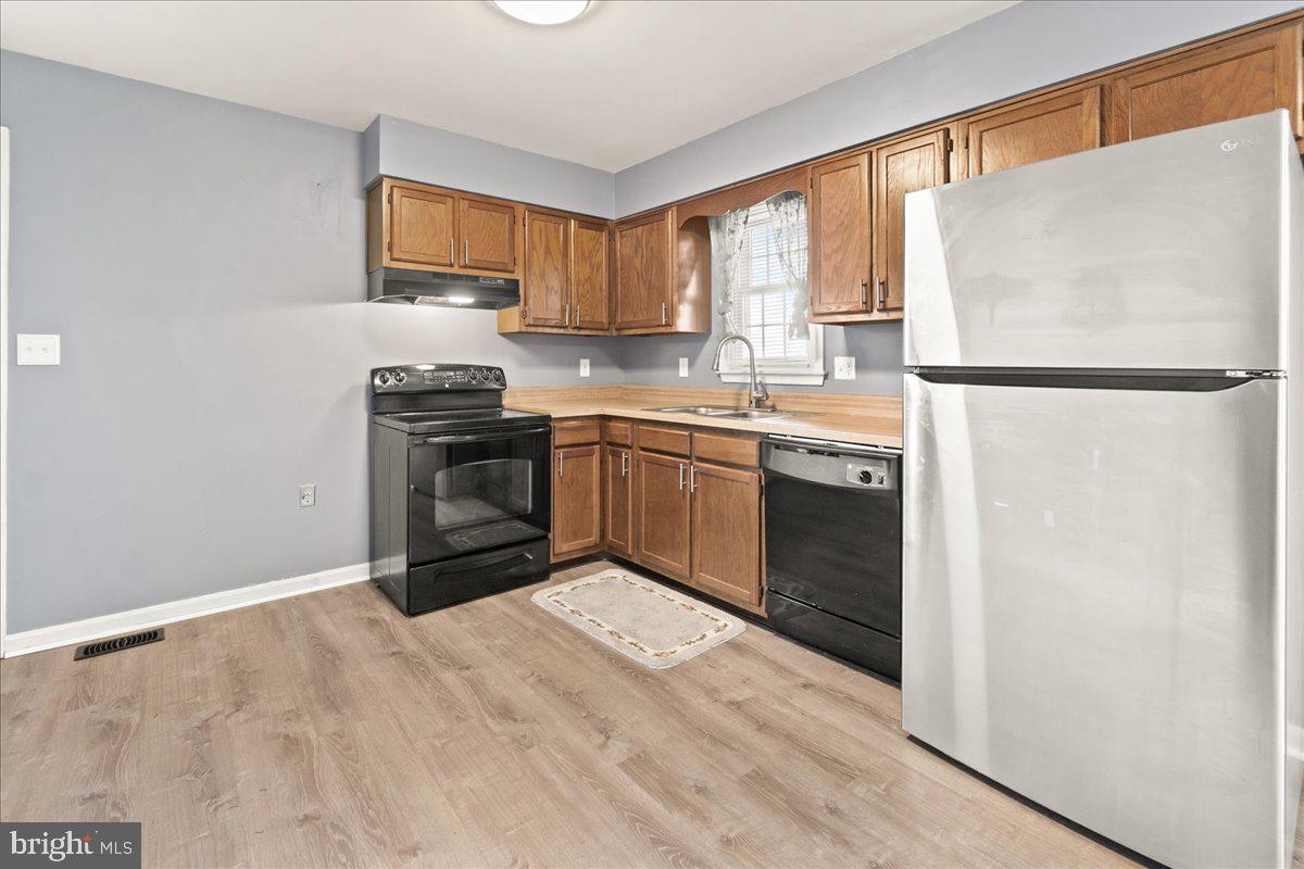 SILVER MAPLE ESTATES - Residential