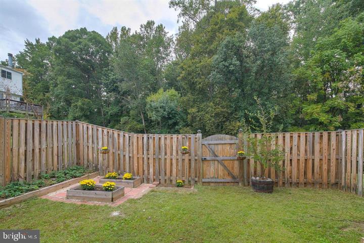 NEWINGTON FOREST - Residential