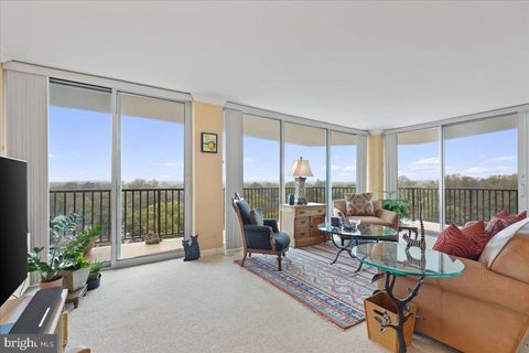 Photo of 3333 University Boulevard W #1101, KENSINGTON, MD 20895 (MLS # MDMC2199984)