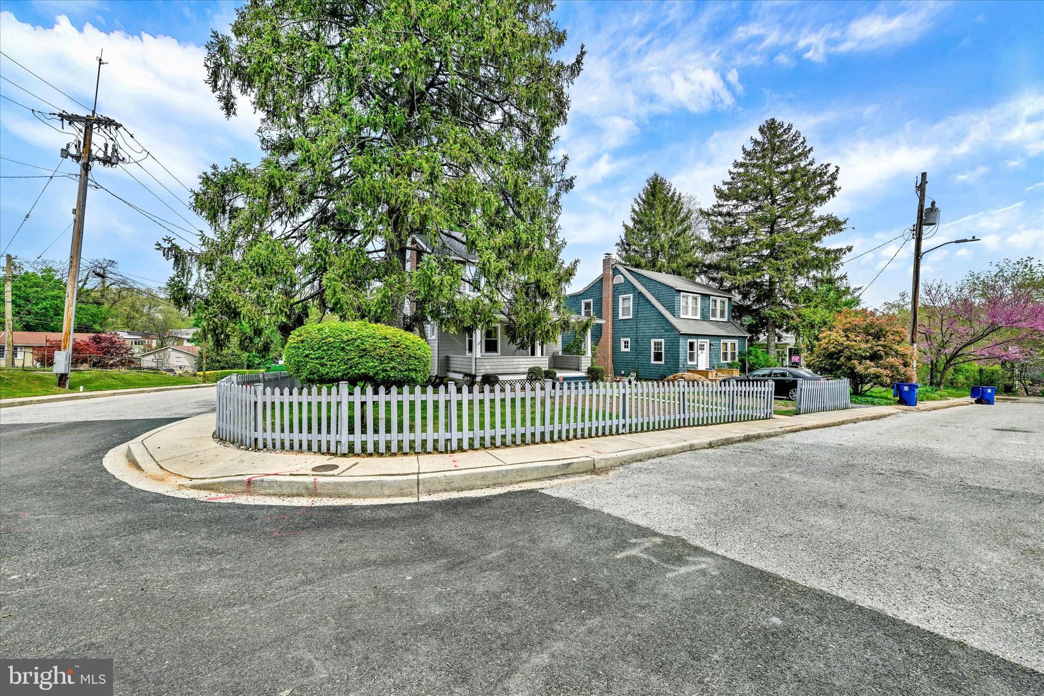 LAKE EVESHAM - Residential