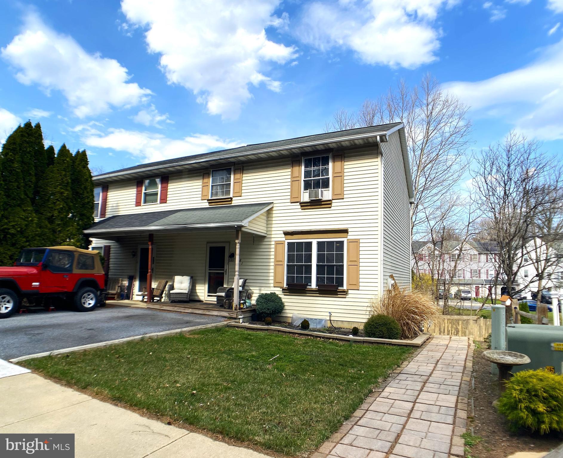 SOUTH WEST LANCASTER - Residential