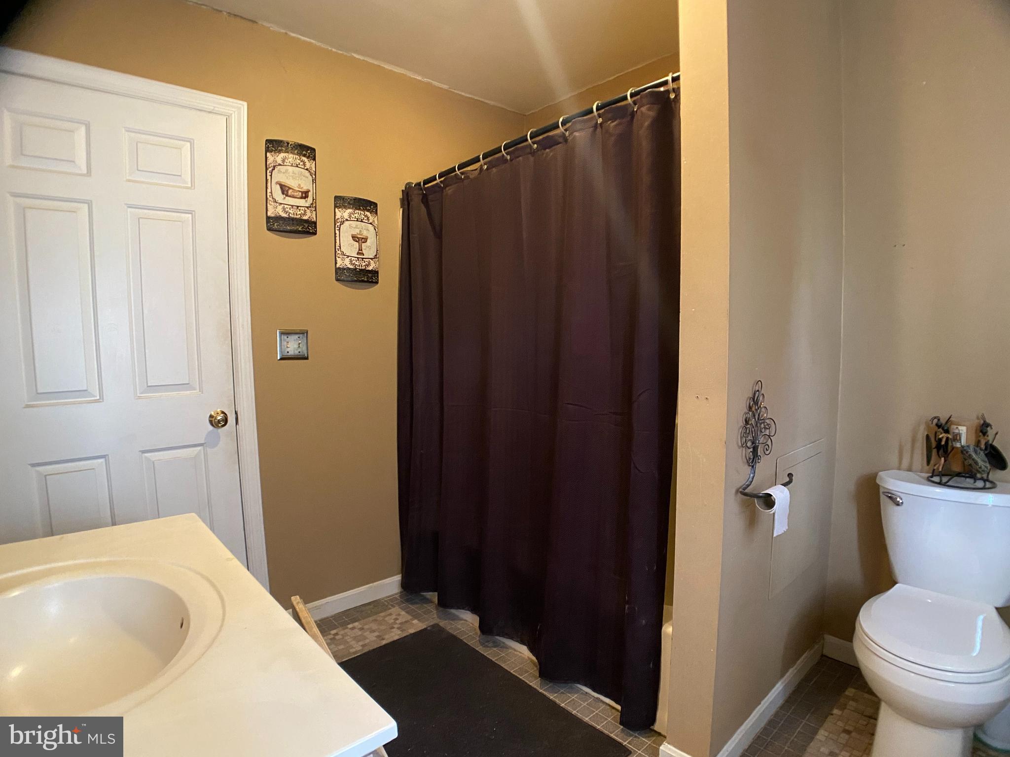 SOUTH WEST LANCASTER - Residential