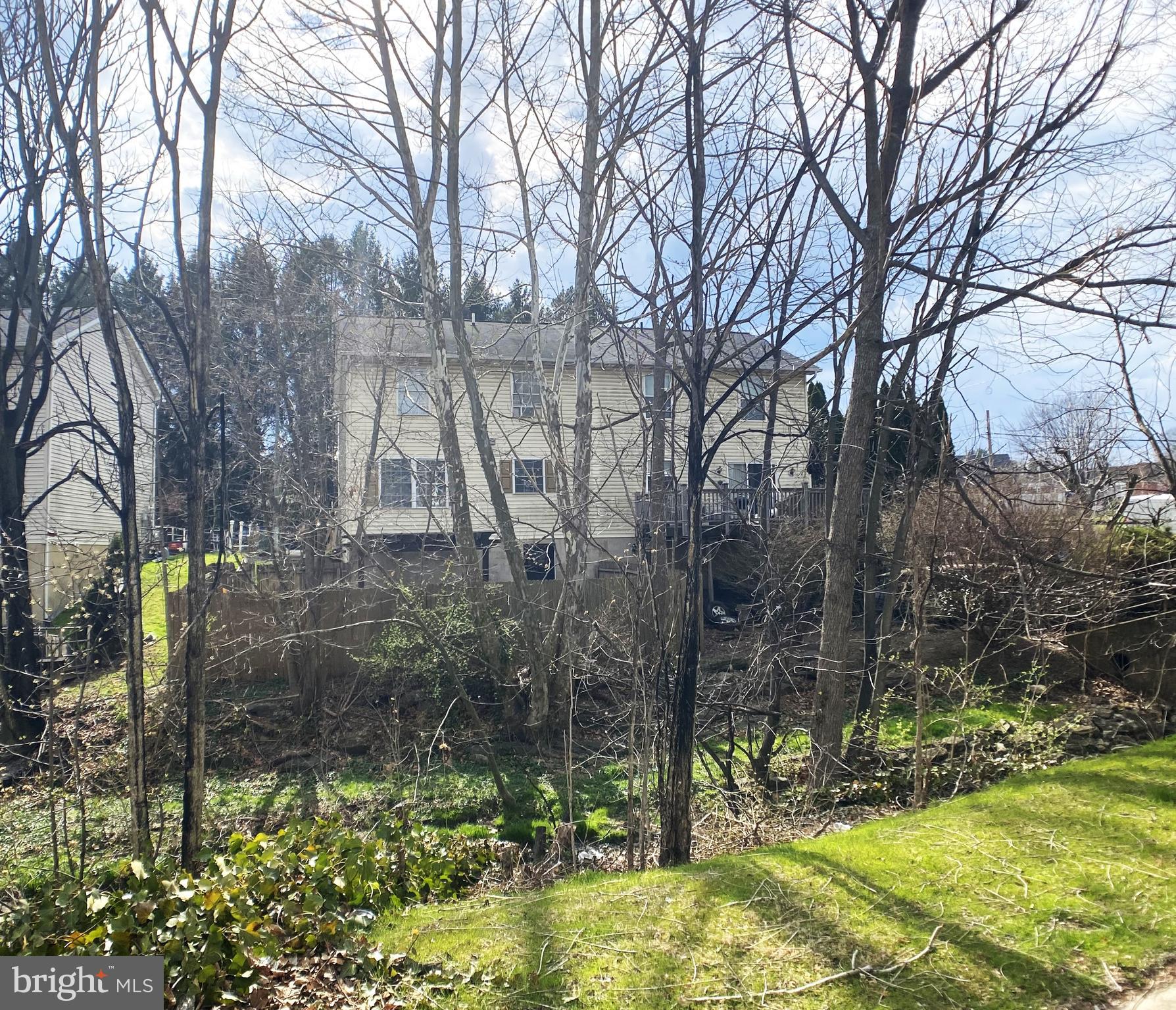 SOUTH WEST LANCASTER - Residential