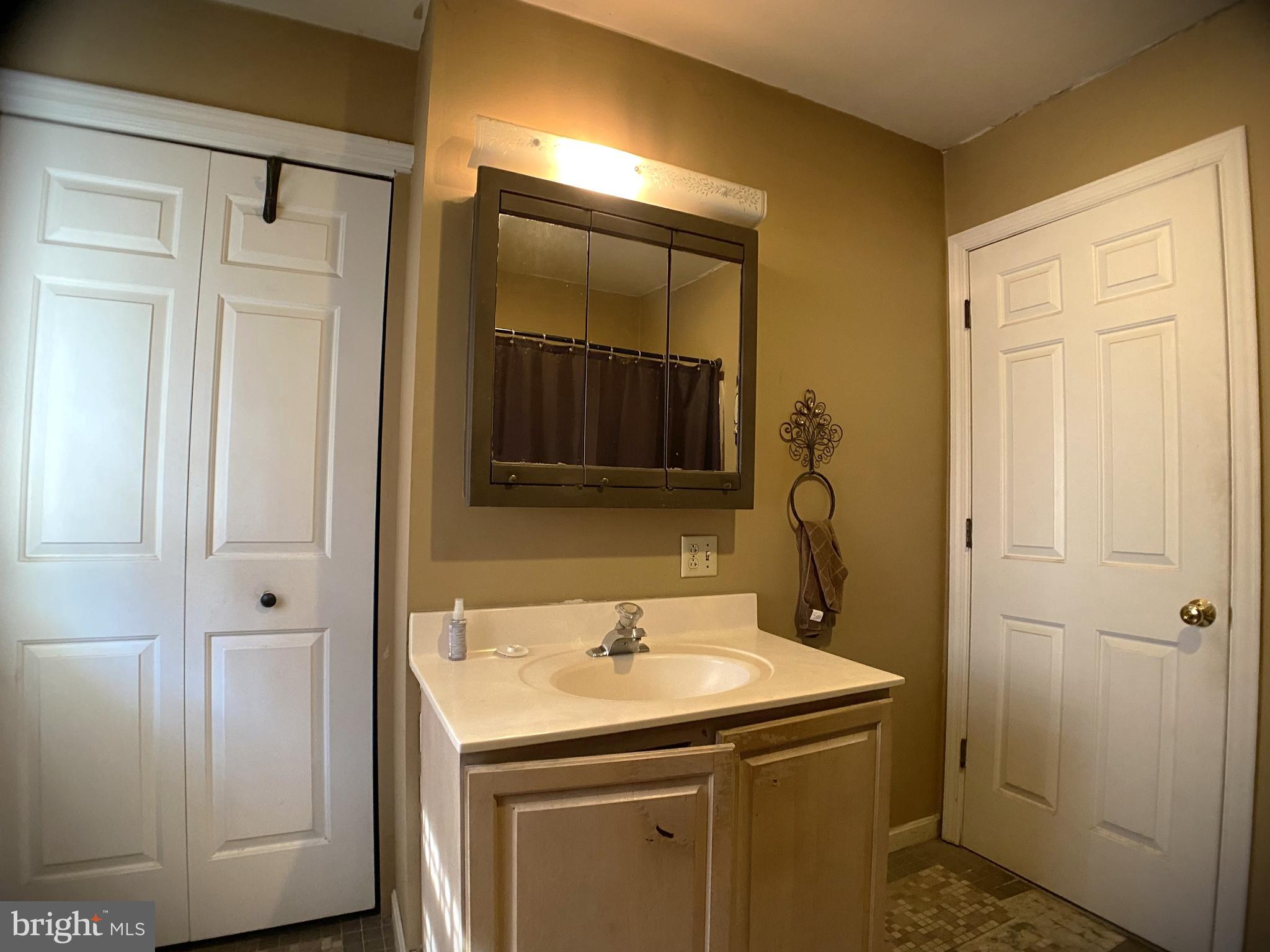 SOUTH WEST LANCASTER - Residential