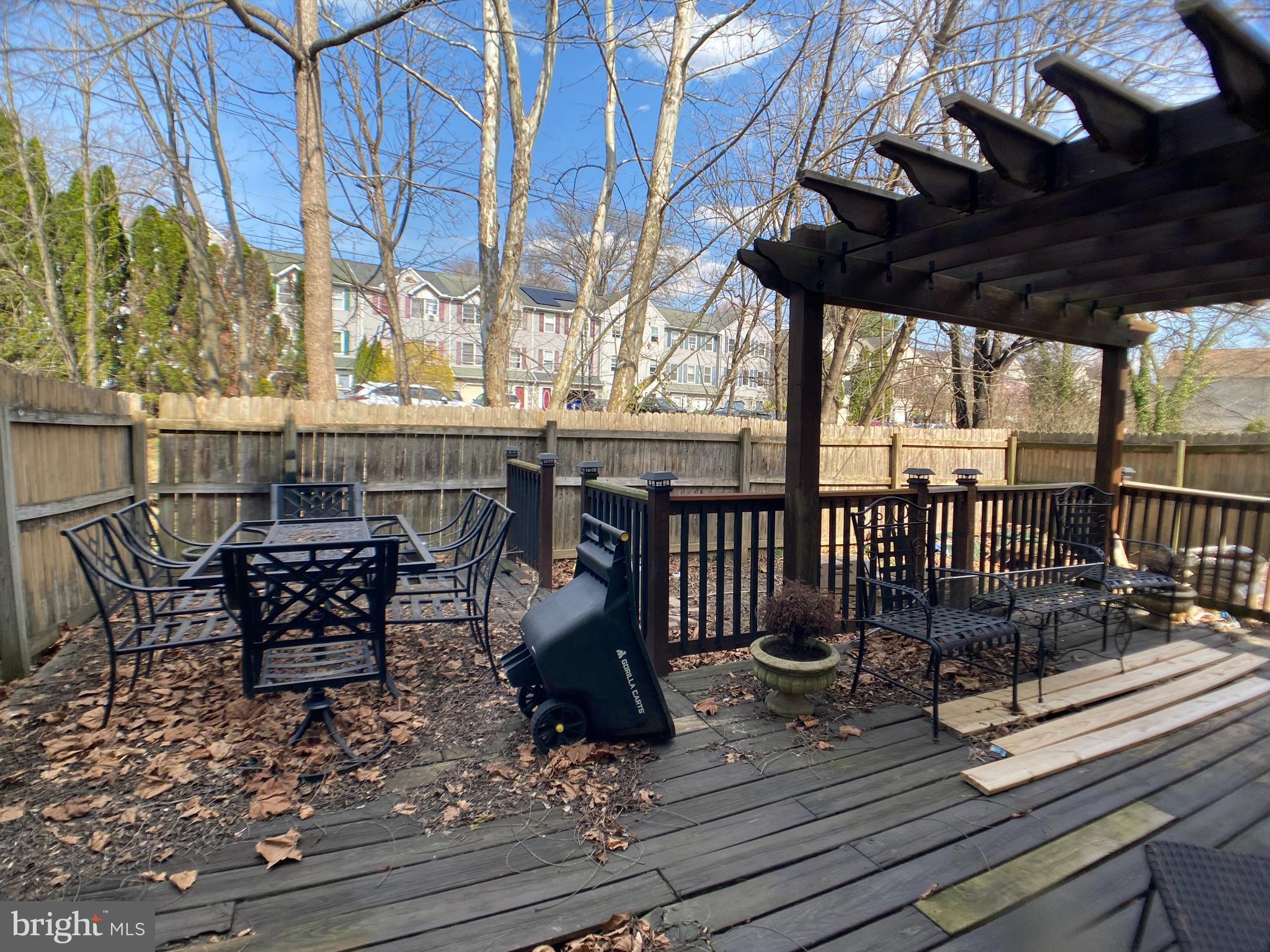 SOUTH WEST LANCASTER - Residential