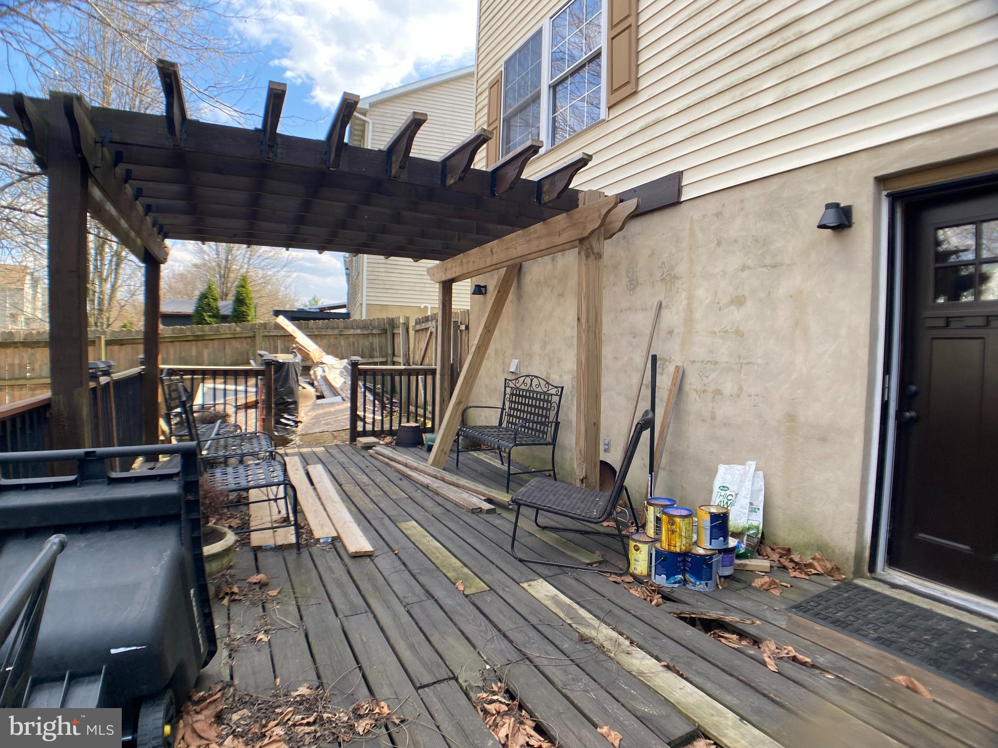 SOUTH WEST LANCASTER - Residential