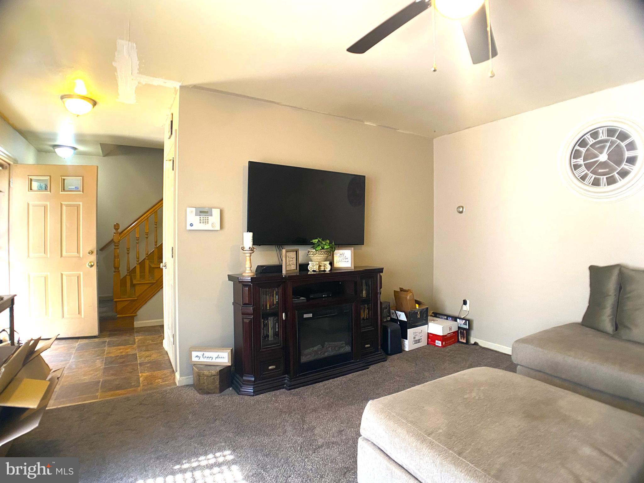 SOUTH WEST LANCASTER - Residential