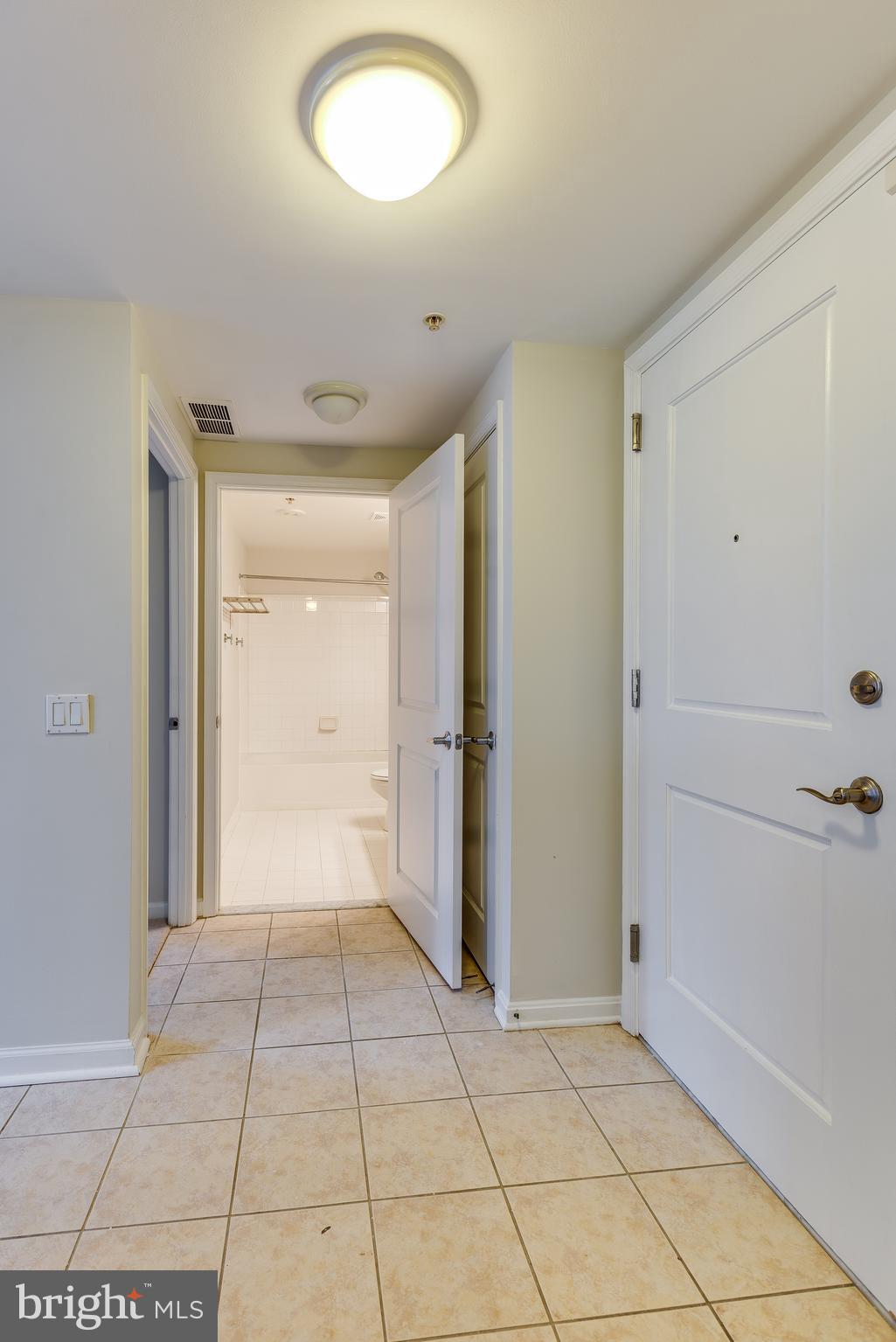 CRESCENT - Residential