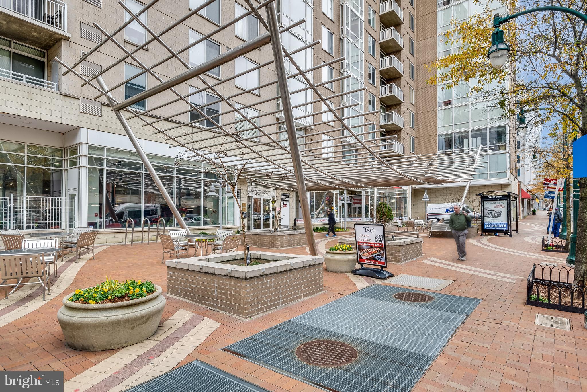 CRESCENT - Residential