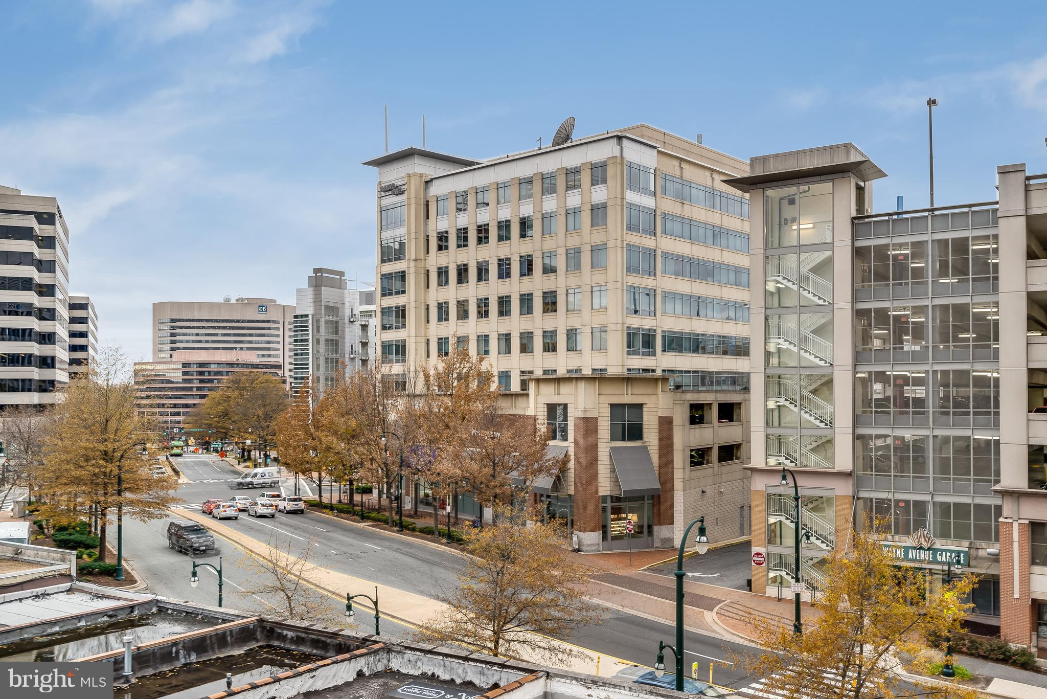 CRESCENT - Residential