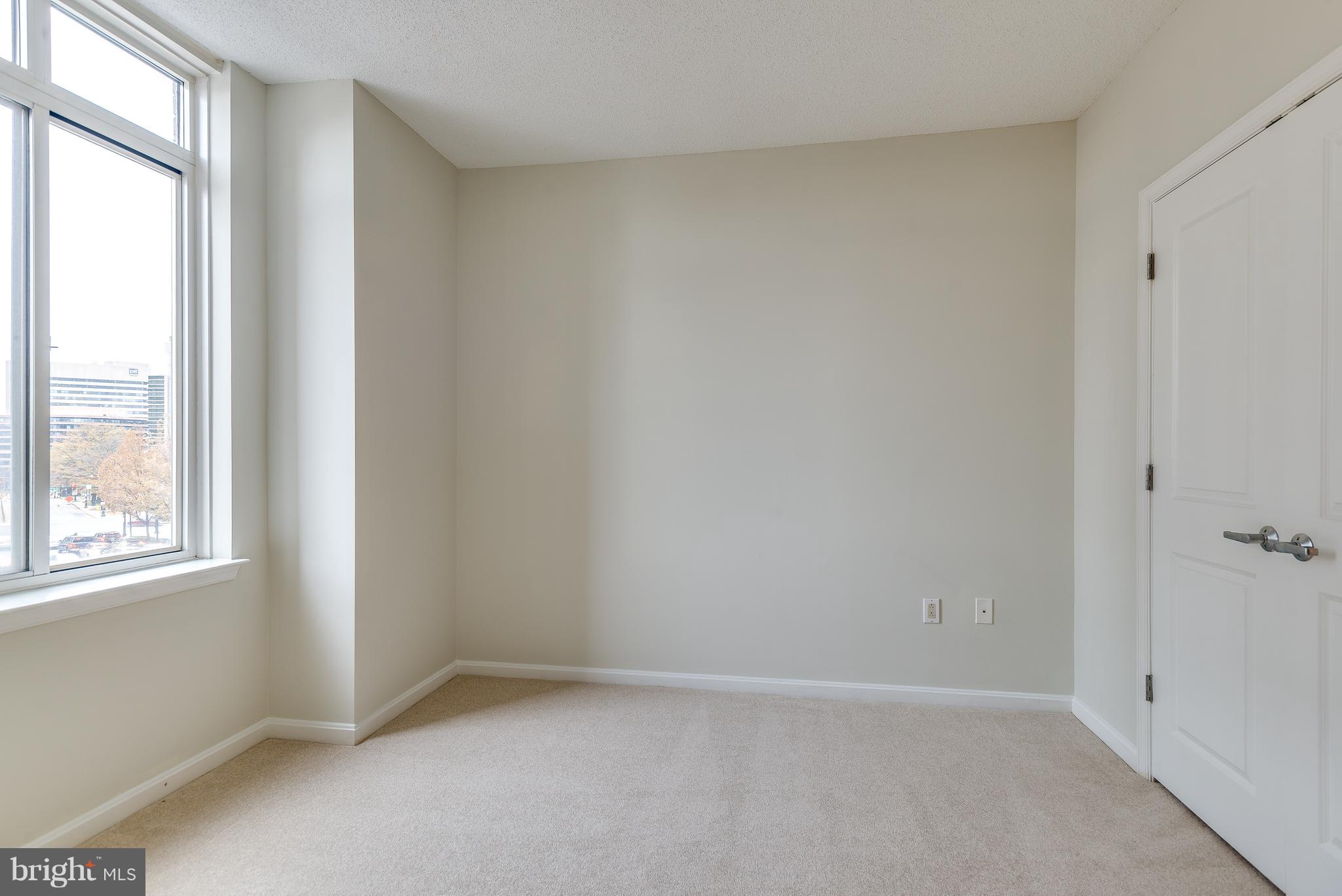 CRESCENT - Residential