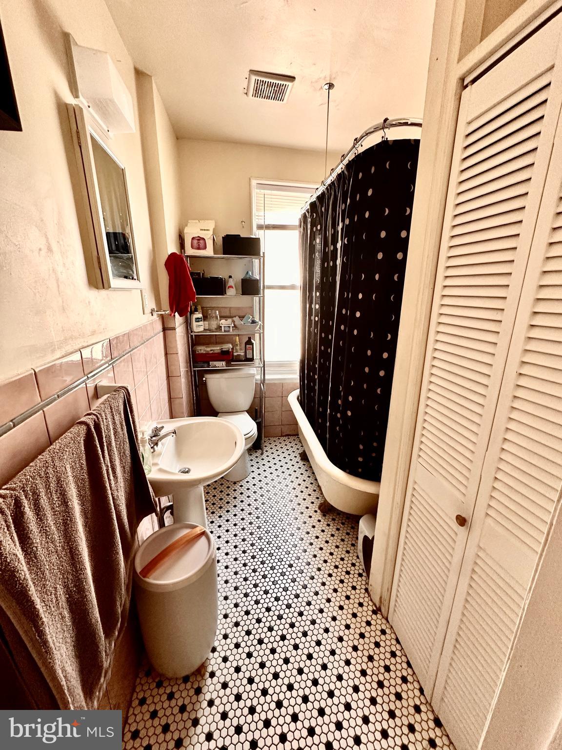 GERMANTOWN - Residential Lease