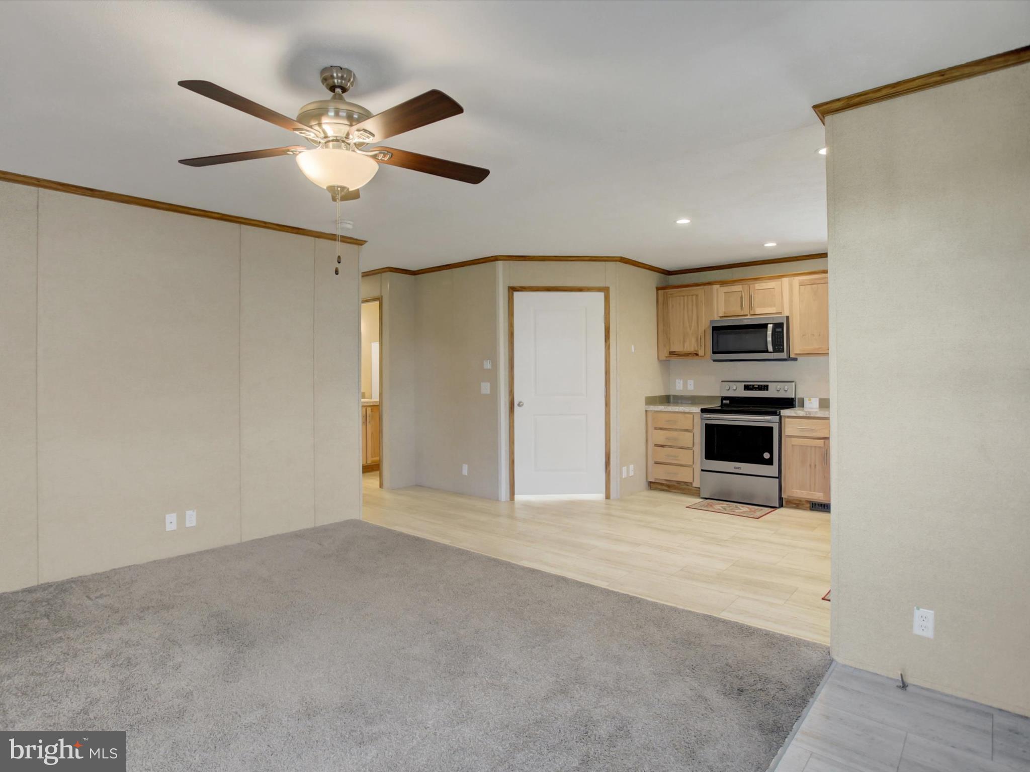 MAIZEFIELD COMMUNITY - Residential