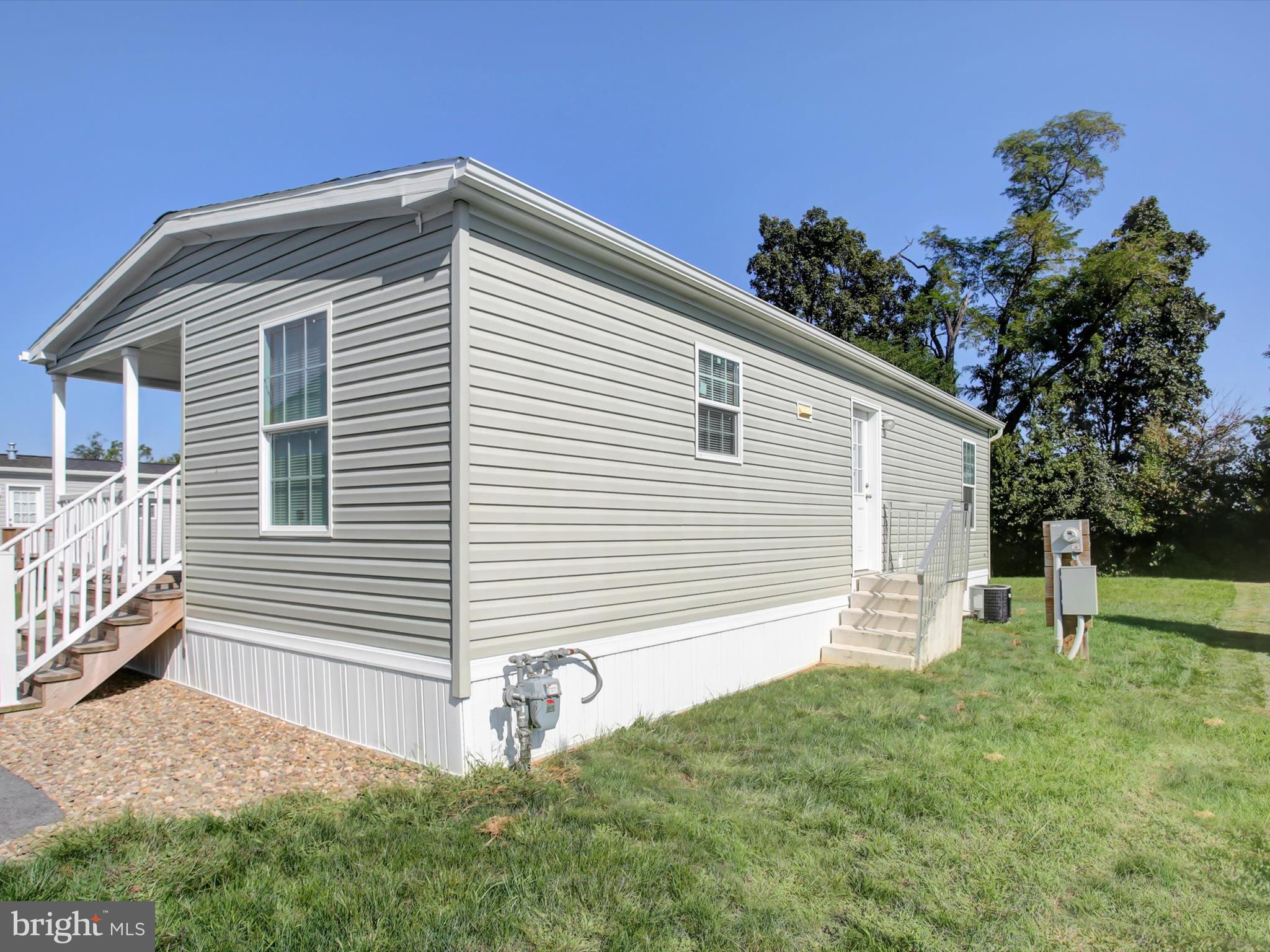 MAIZEFIELD COMMUNITY - Residential