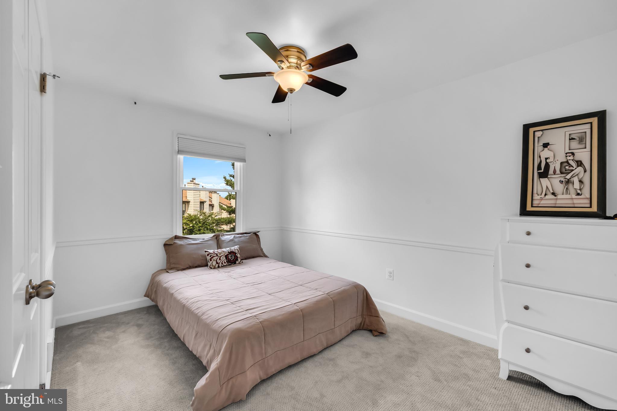 PINECREST - Residential