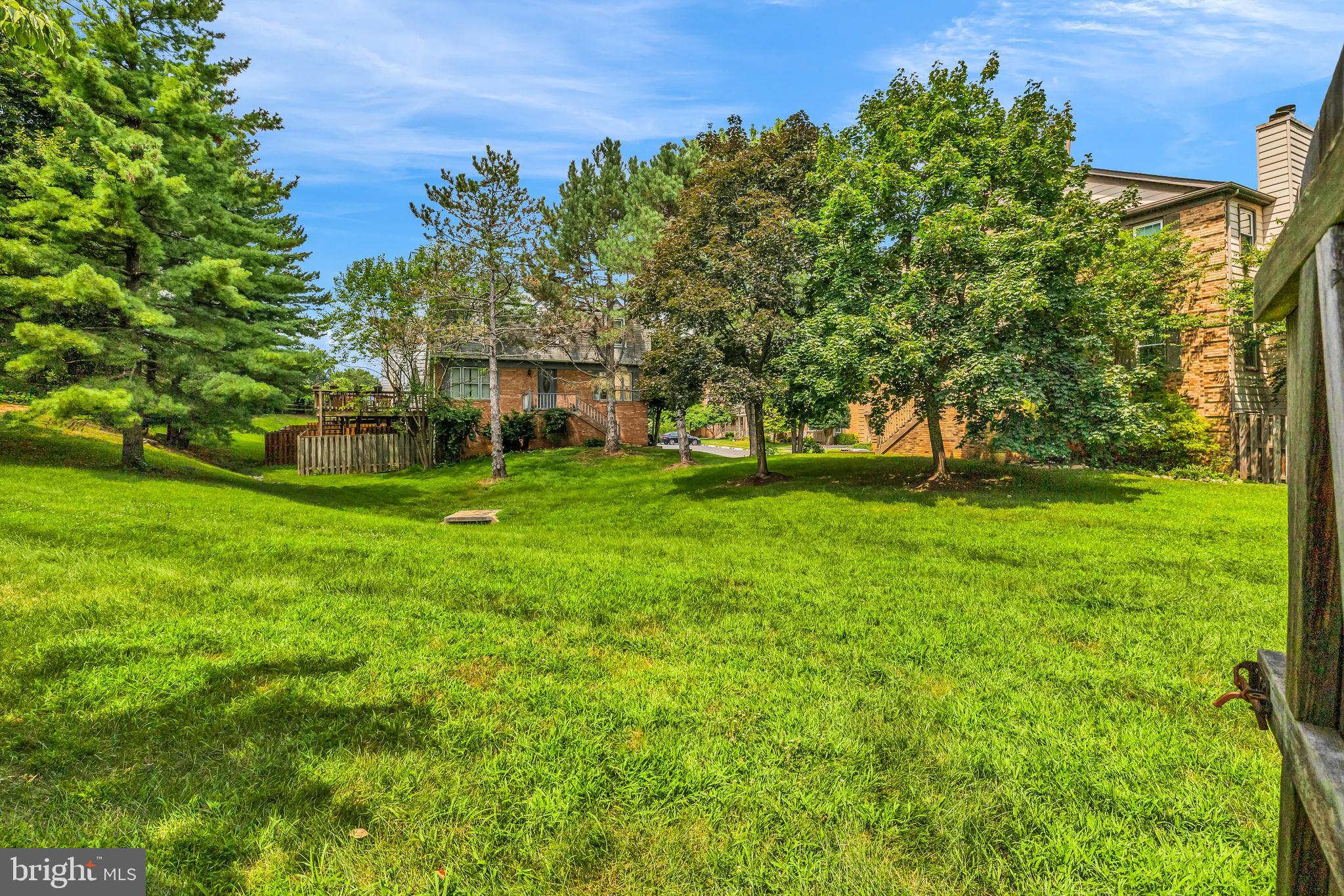 PINECREST - Residential