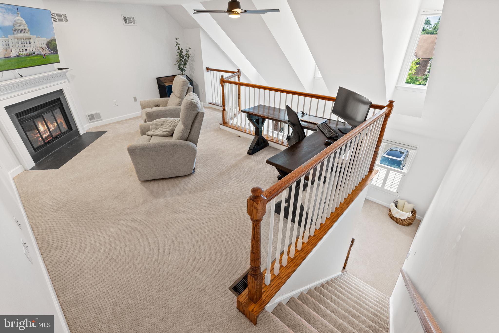 PINECREST - Residential