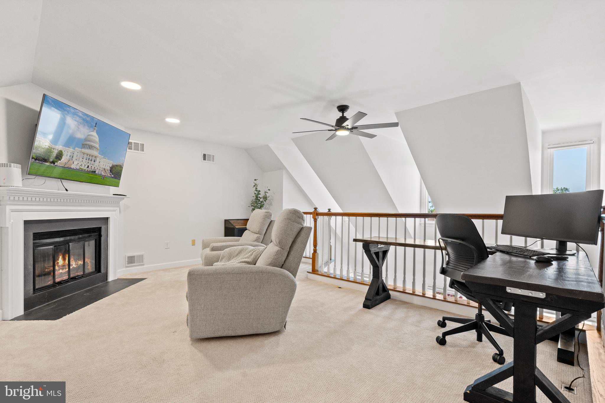 PINECREST - Residential