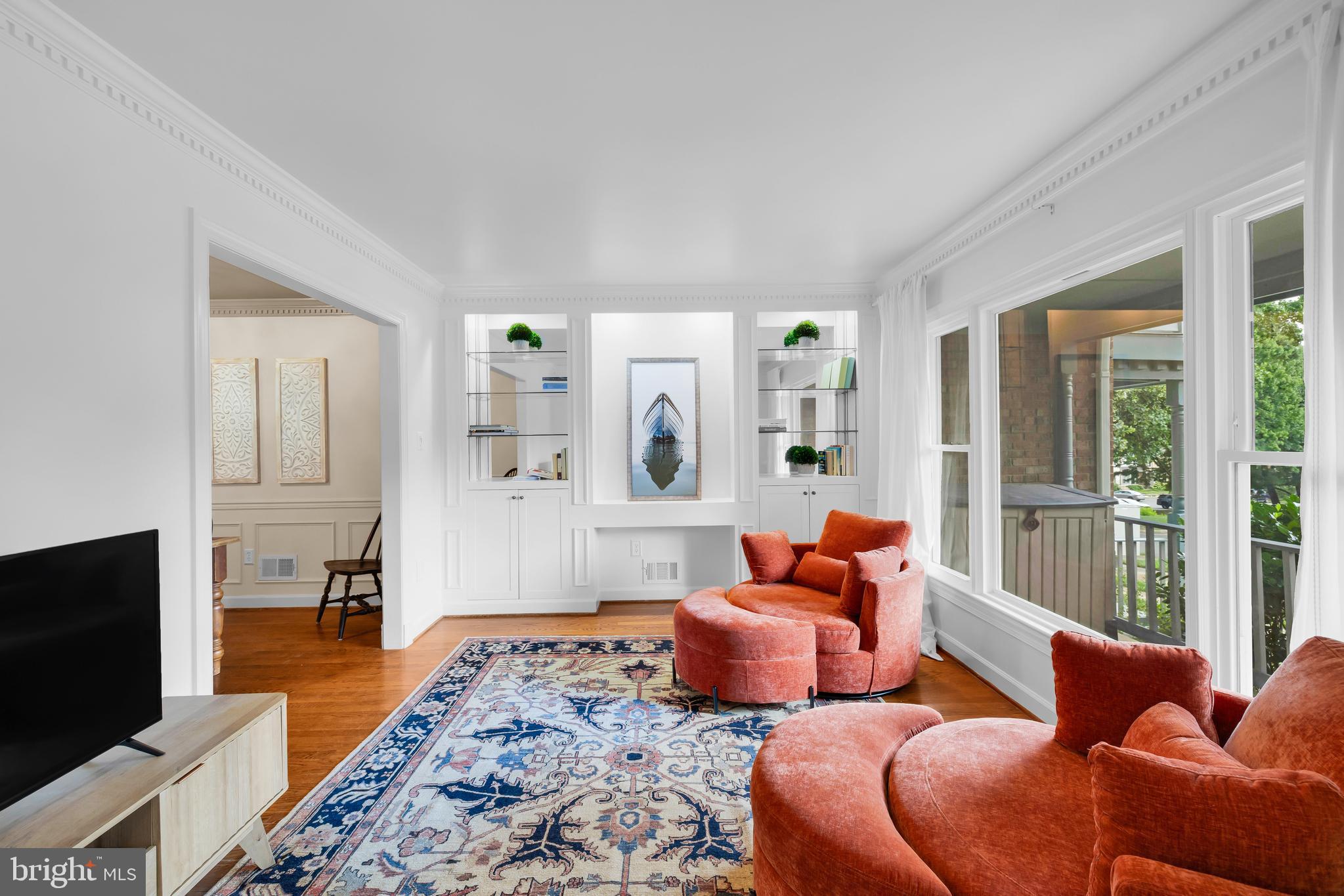 PINECREST - Residential