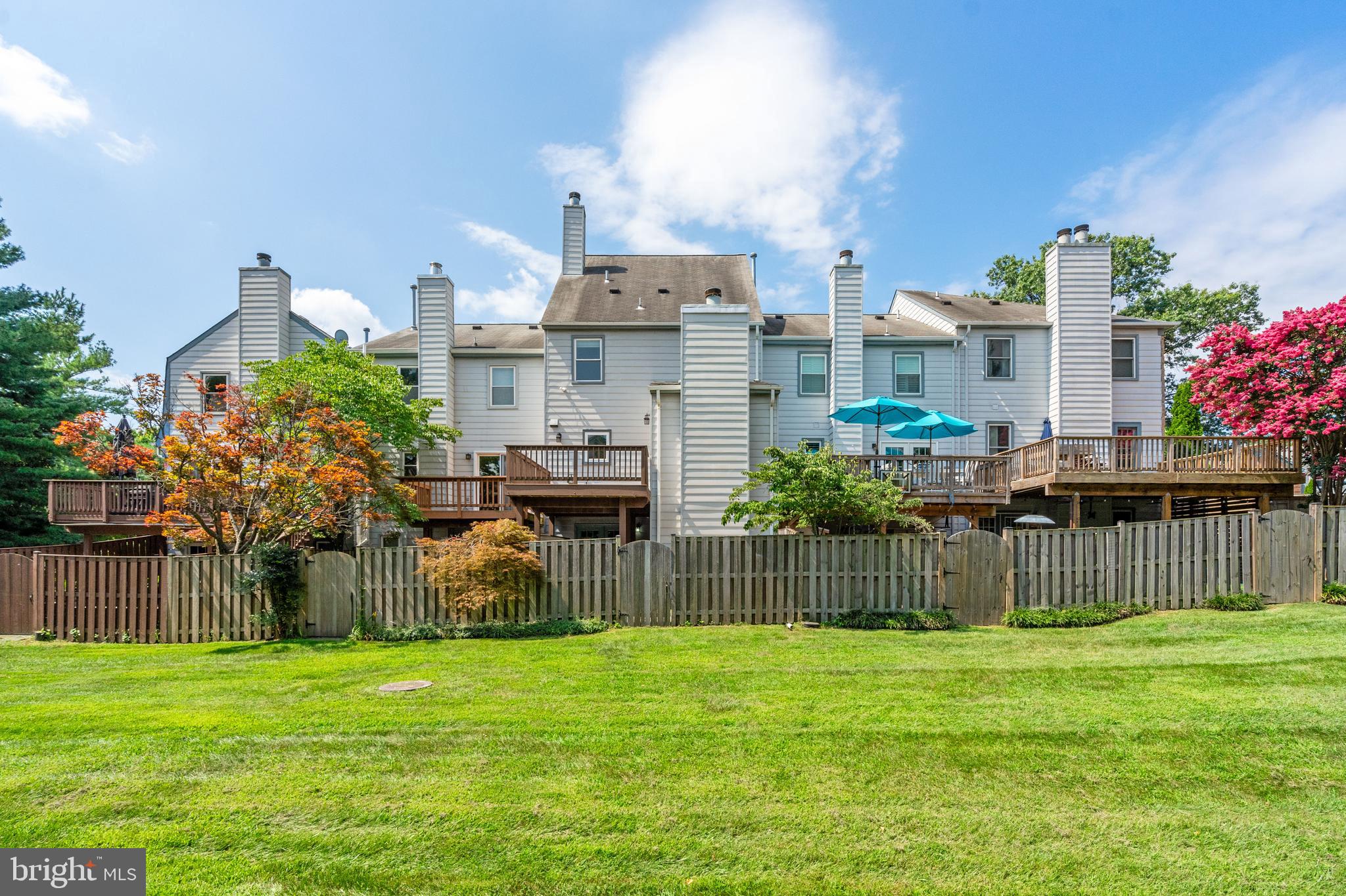 PINECREST - Residential