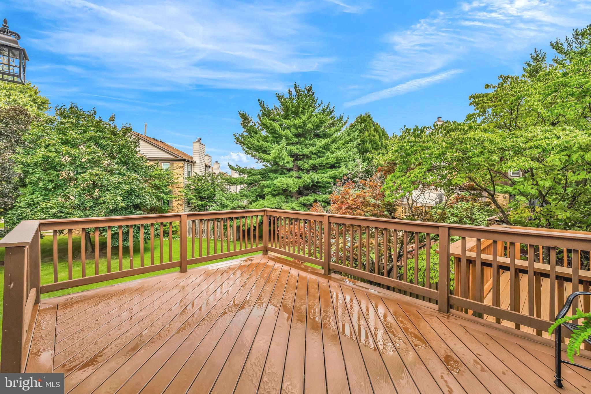 PINECREST - Residential