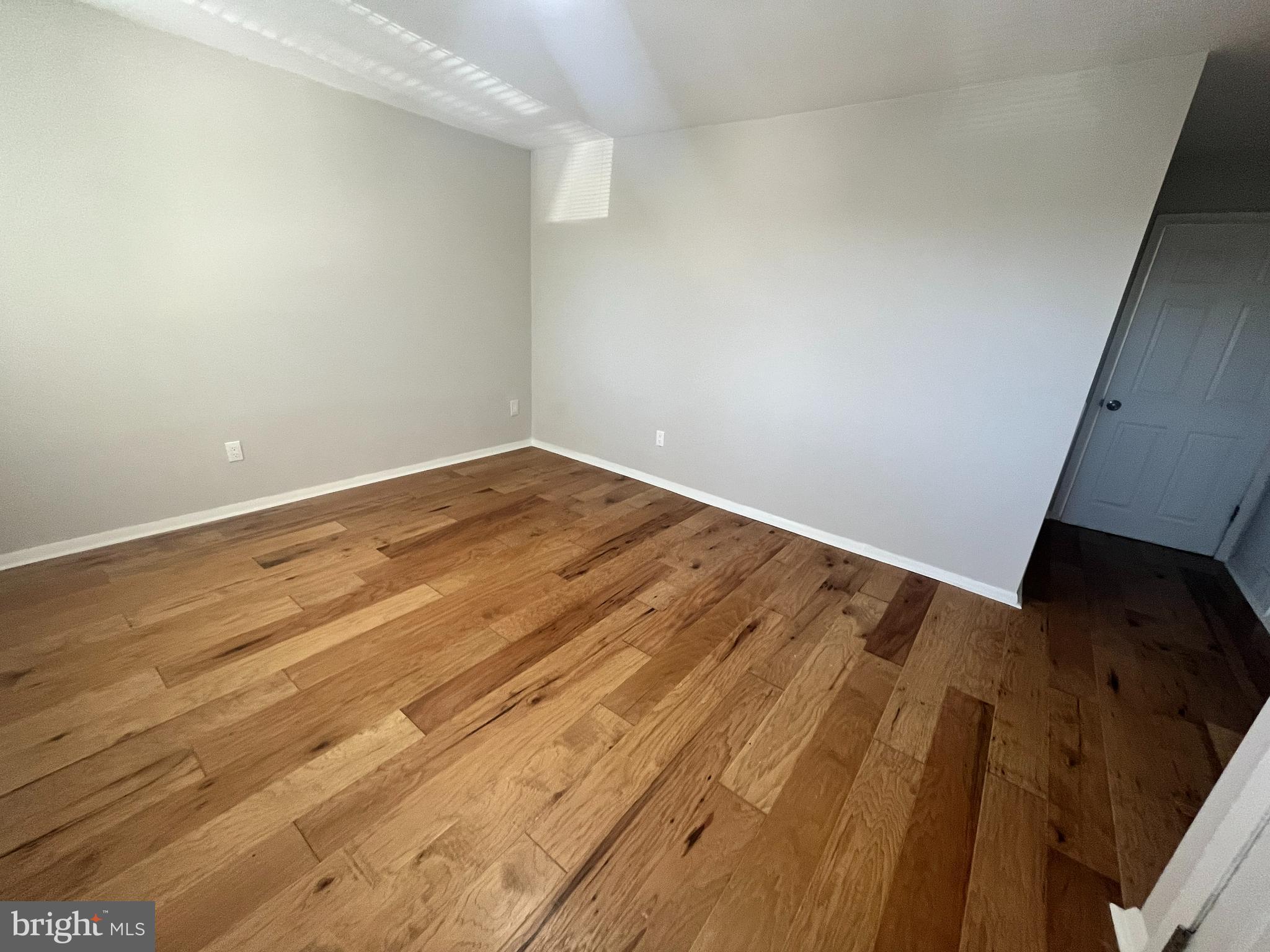 611 OLD ELM 3