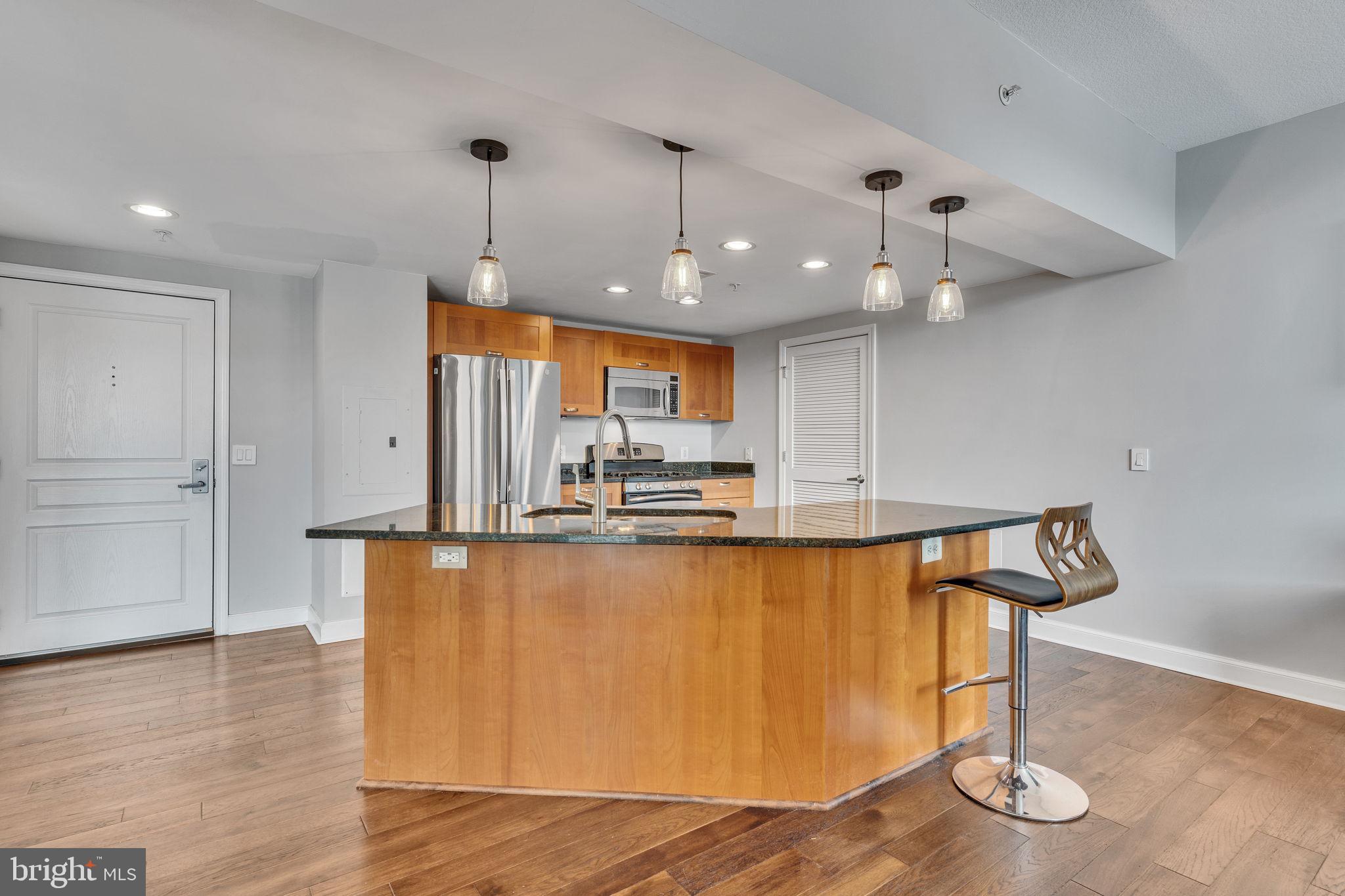 2451 MIDTOWN AVENUE 1327