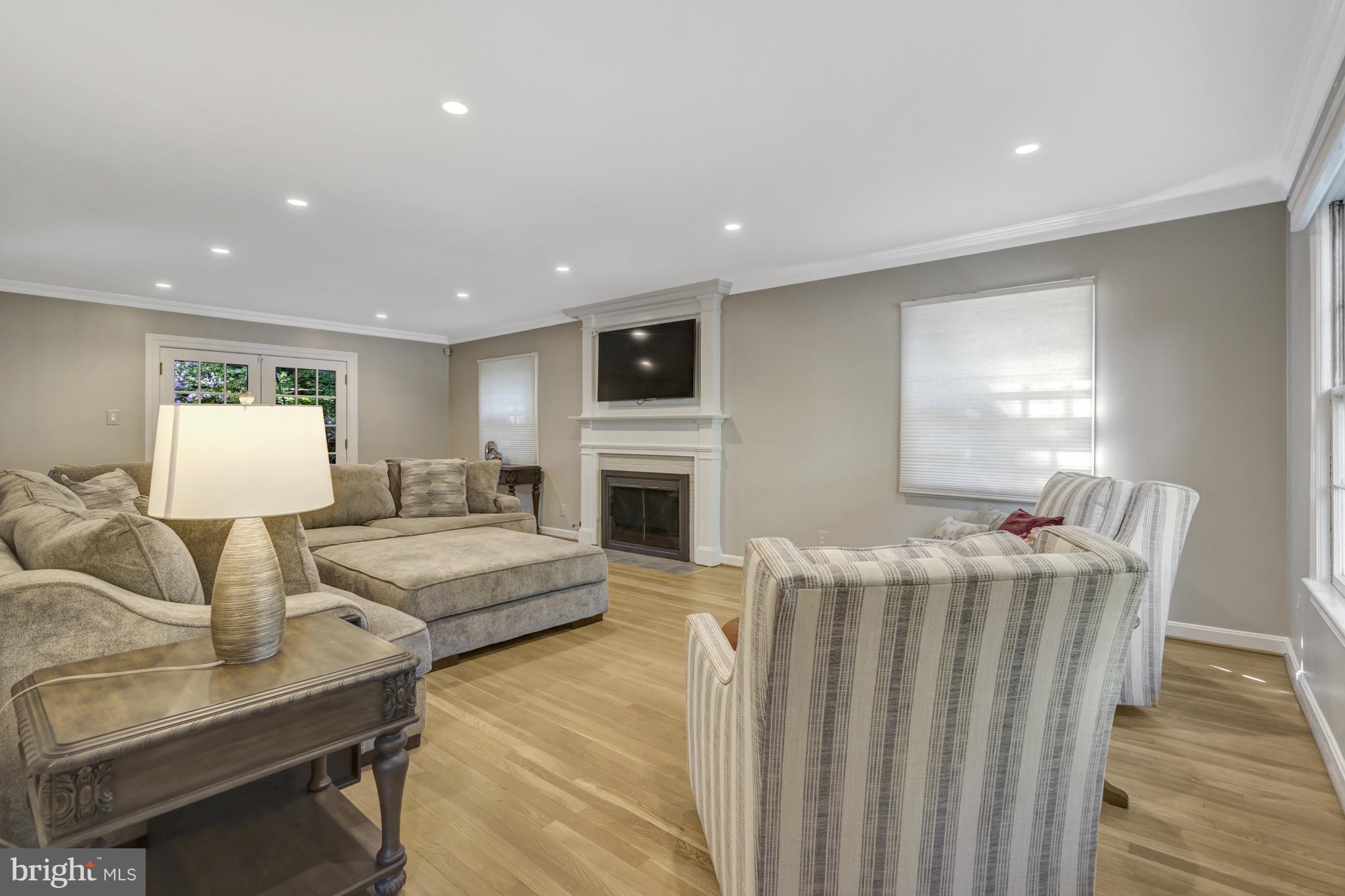 MANTUA HILLS - Residential