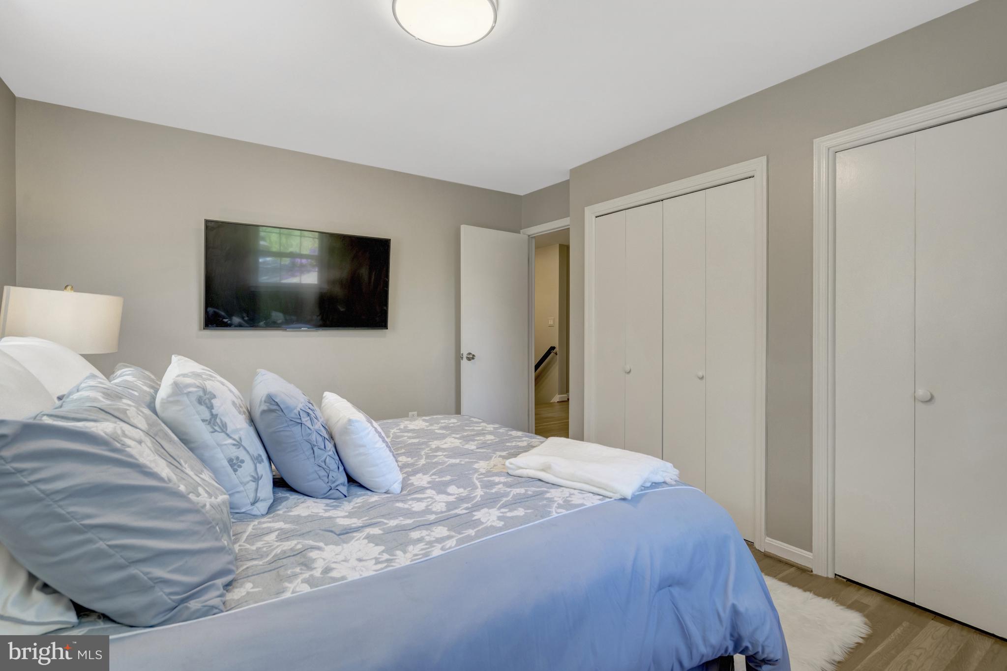 MANTUA HILLS - Residential