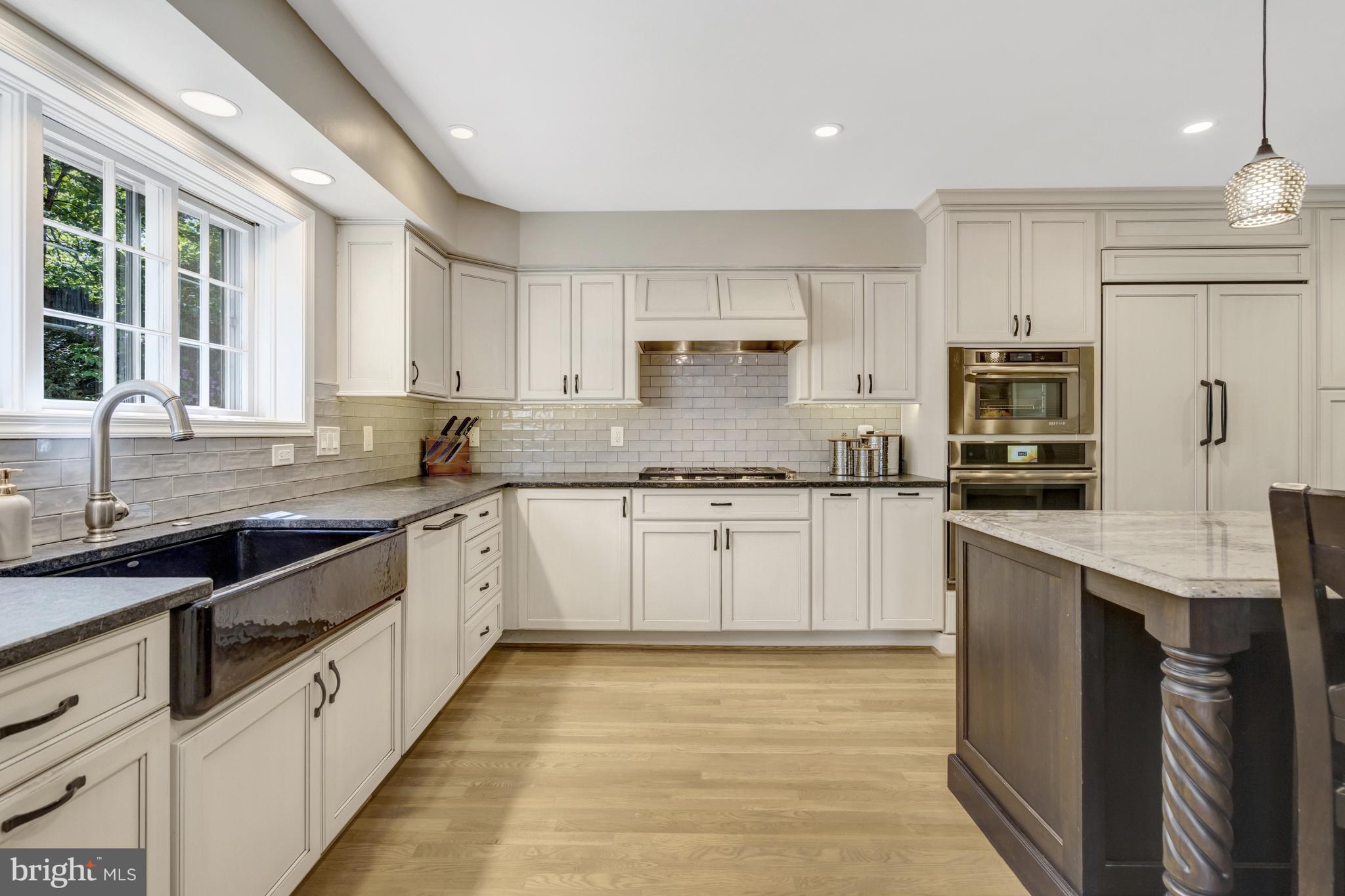 MANTUA HILLS - Residential