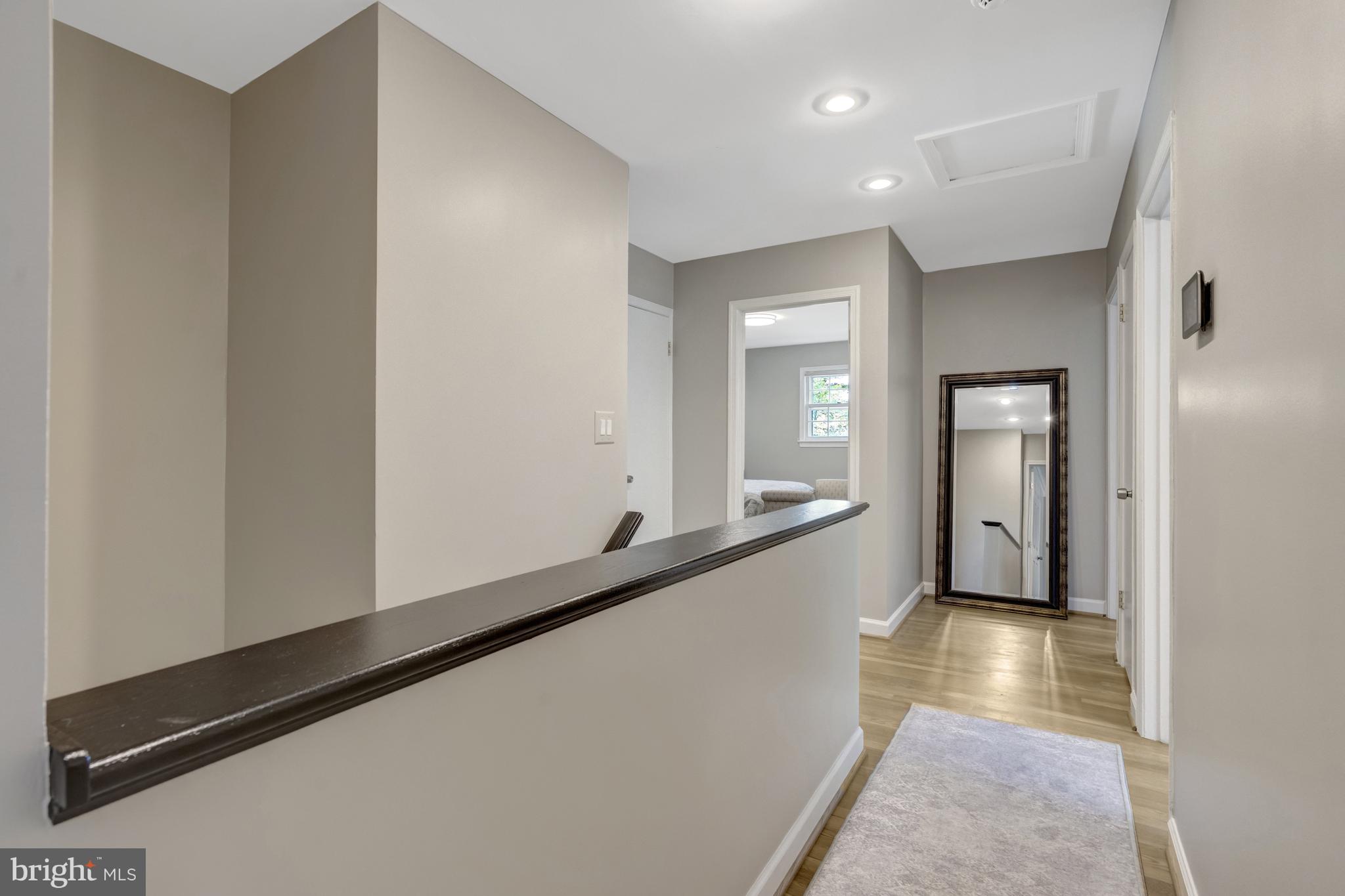 MANTUA HILLS - Residential