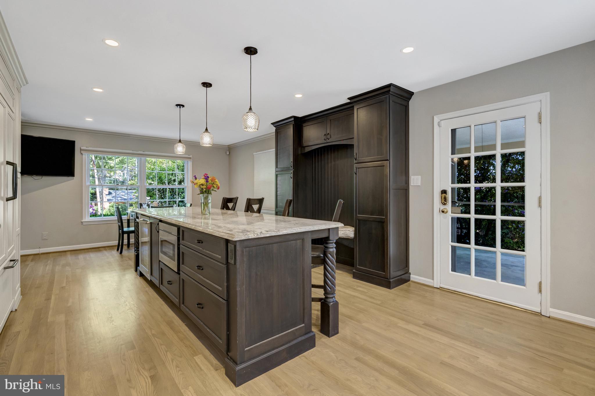 MANTUA HILLS - Residential