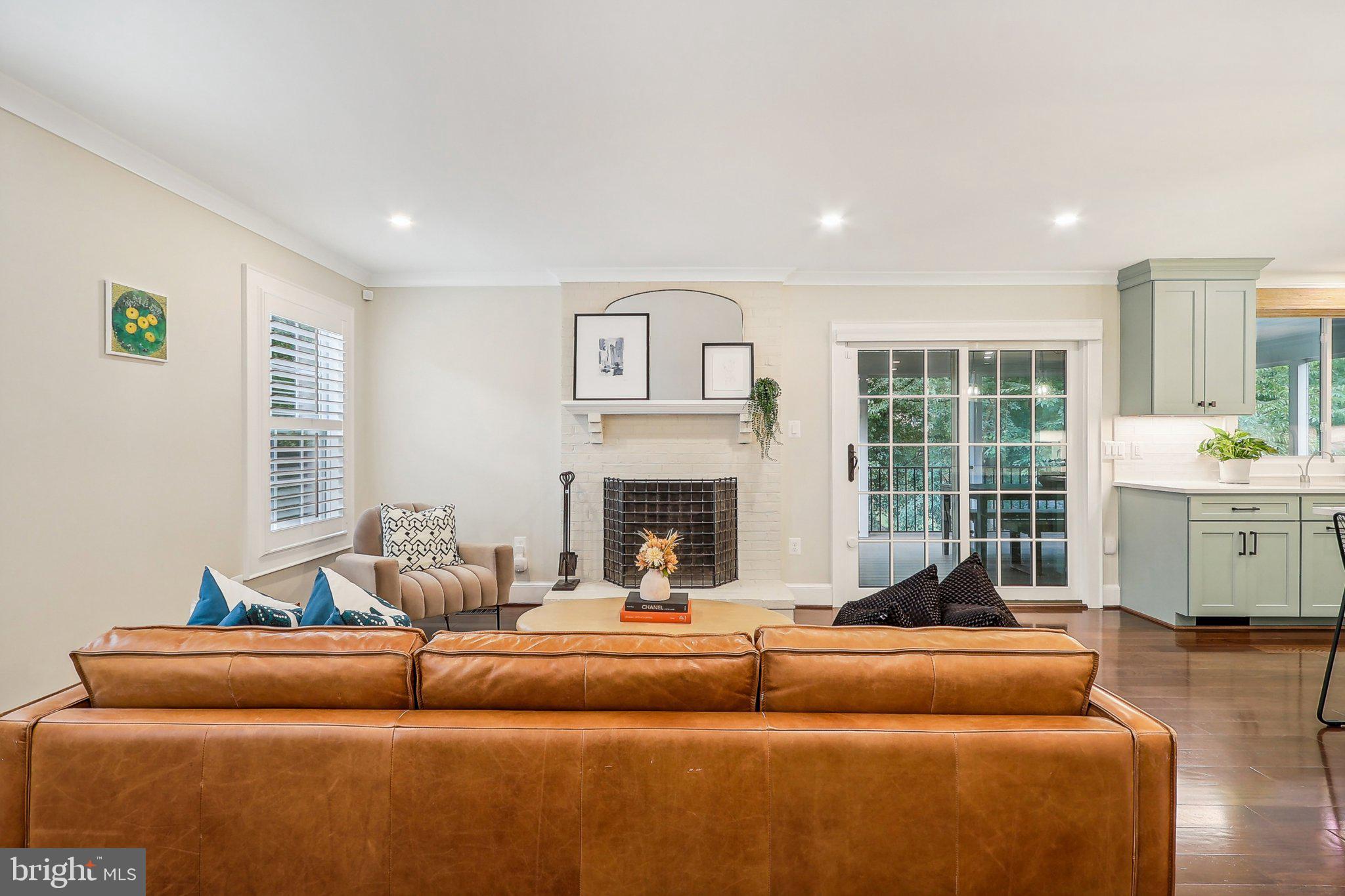 MCLEAN MEADOWS - Residential