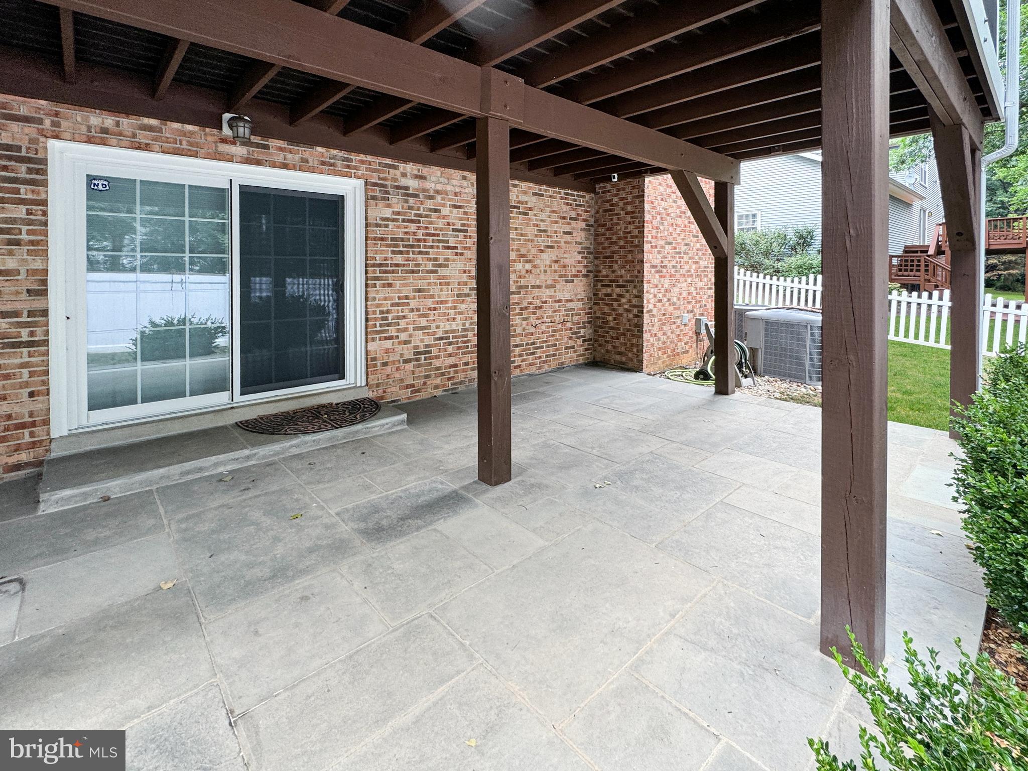 MCLEAN MEADOWS - Residential