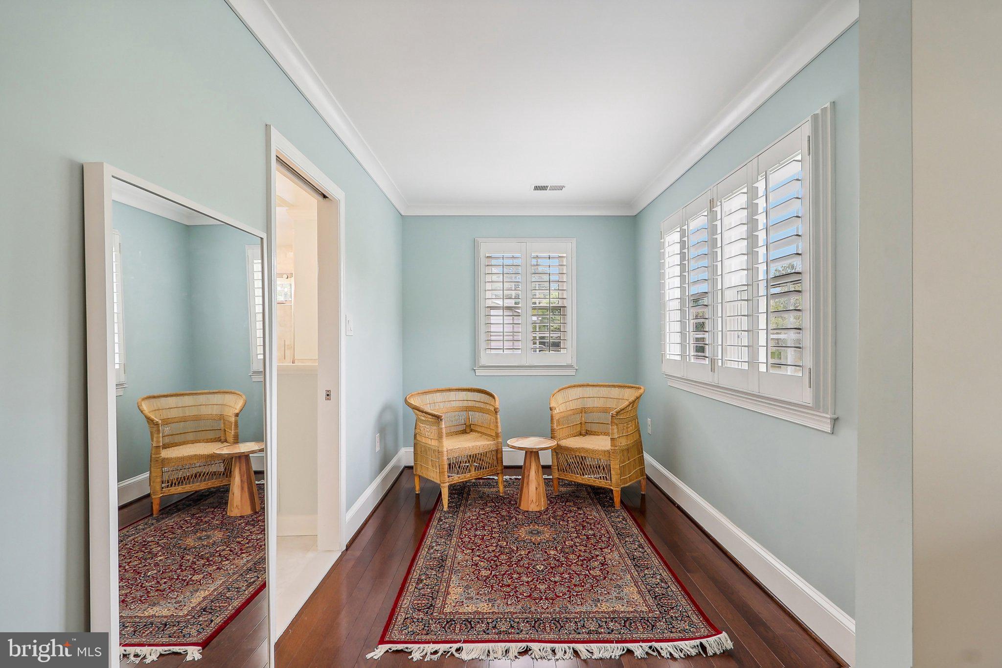 MCLEAN MEADOWS - Residential