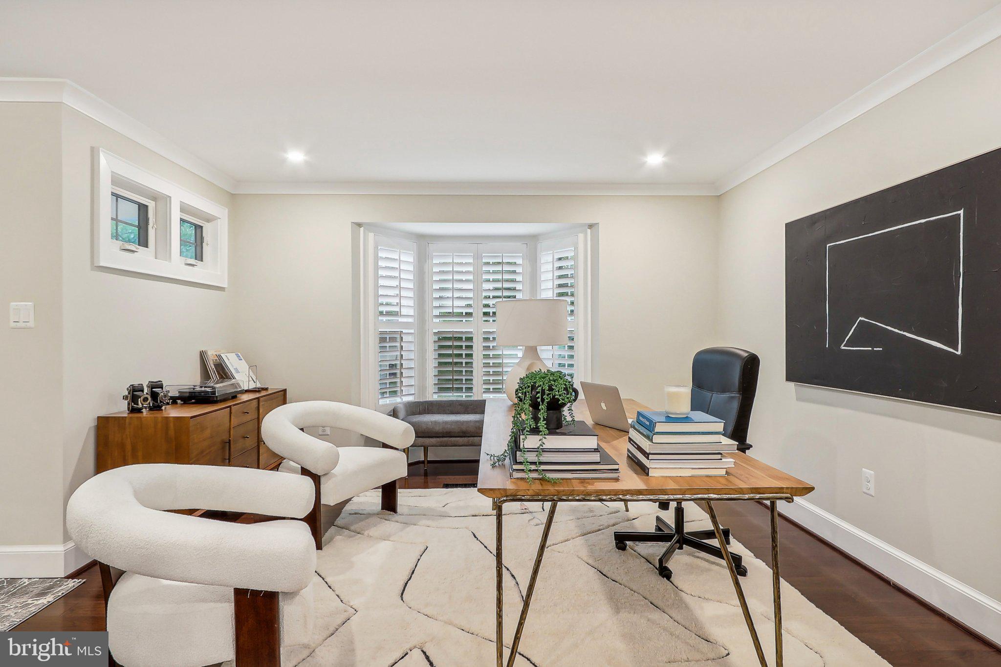 MCLEAN MEADOWS - Residential