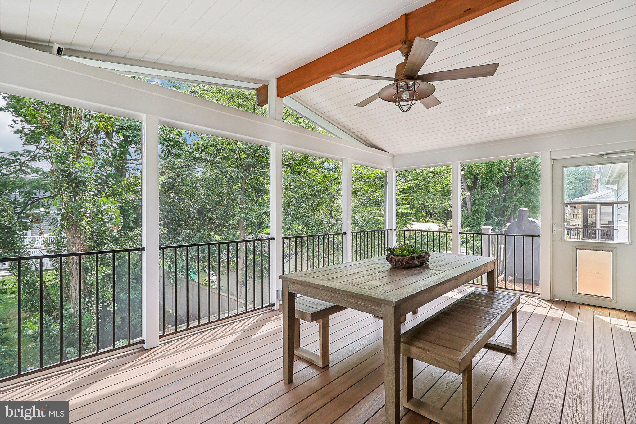 MCLEAN MEADOWS - Residential