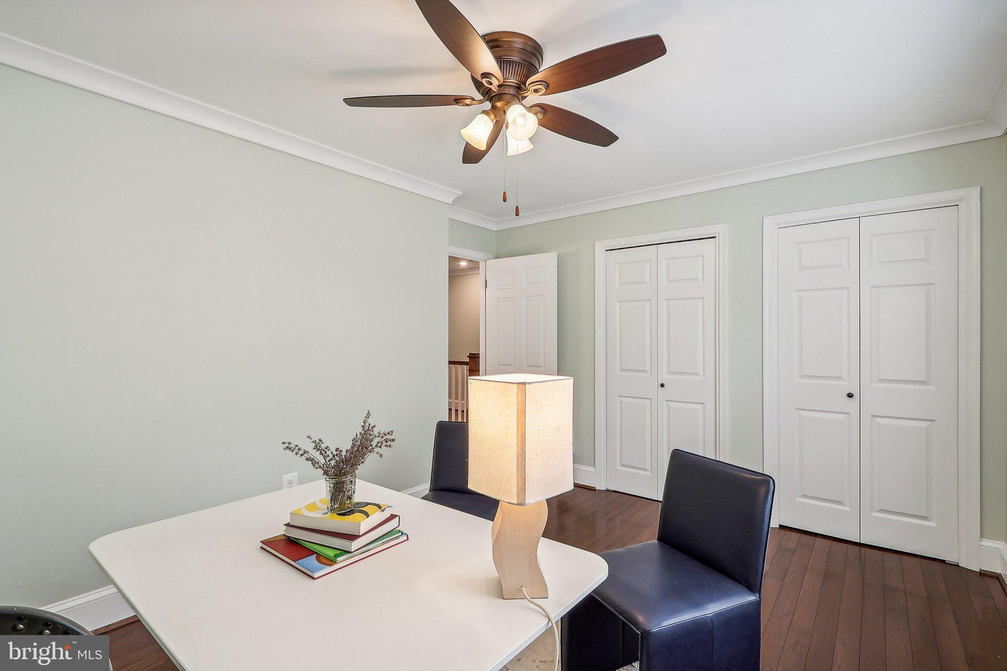 MCLEAN MEADOWS - Residential