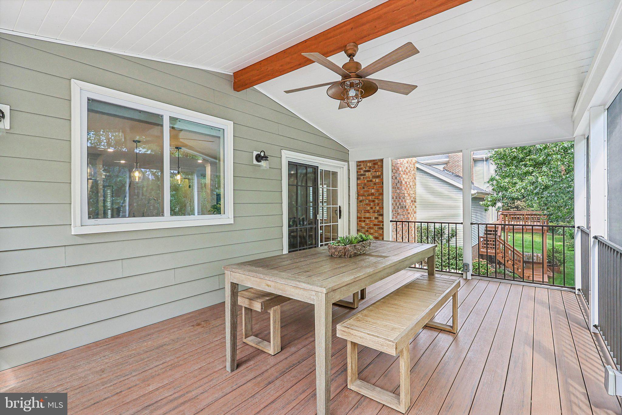 MCLEAN MEADOWS - Residential