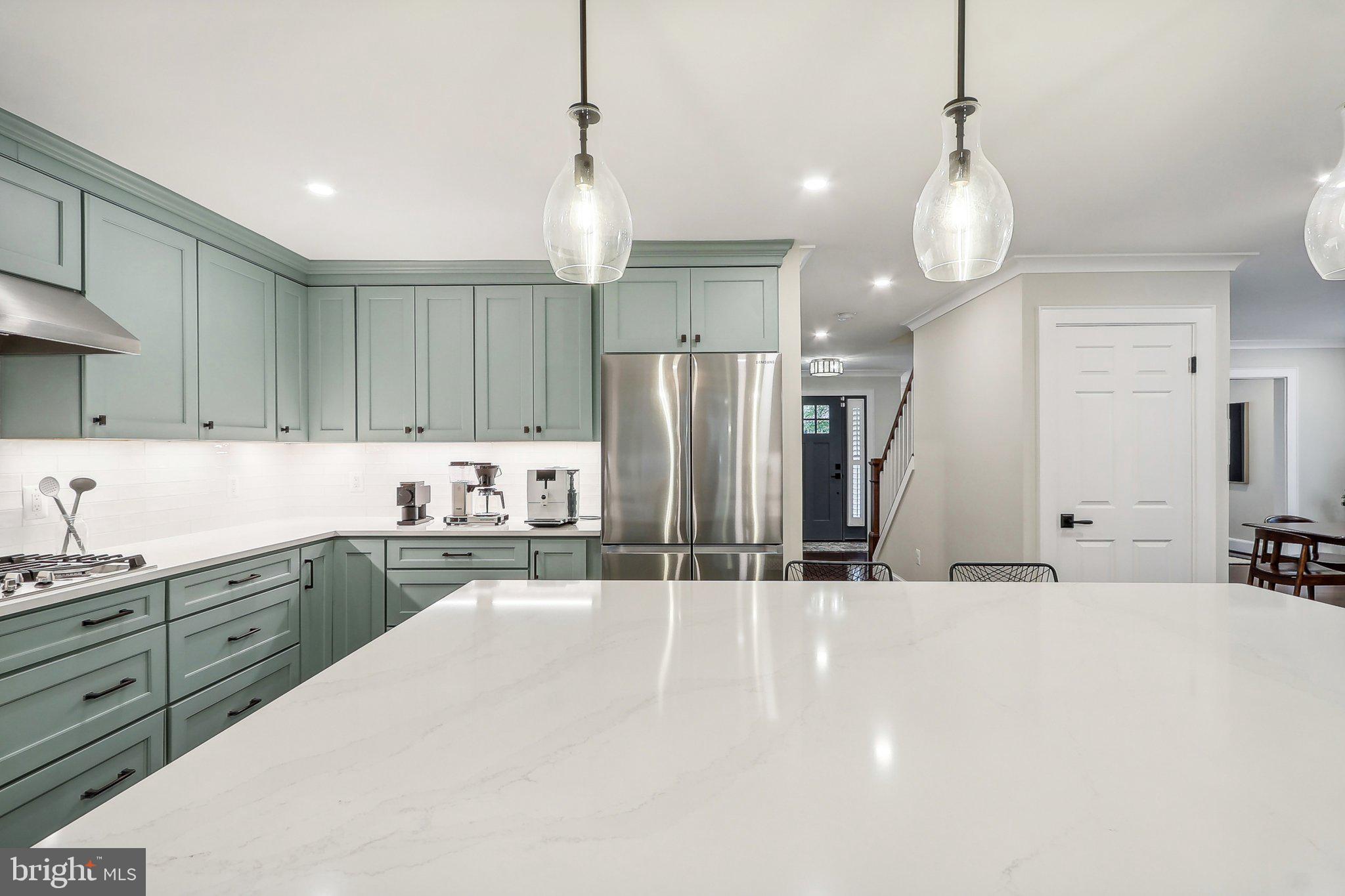 MCLEAN MEADOWS - Residential