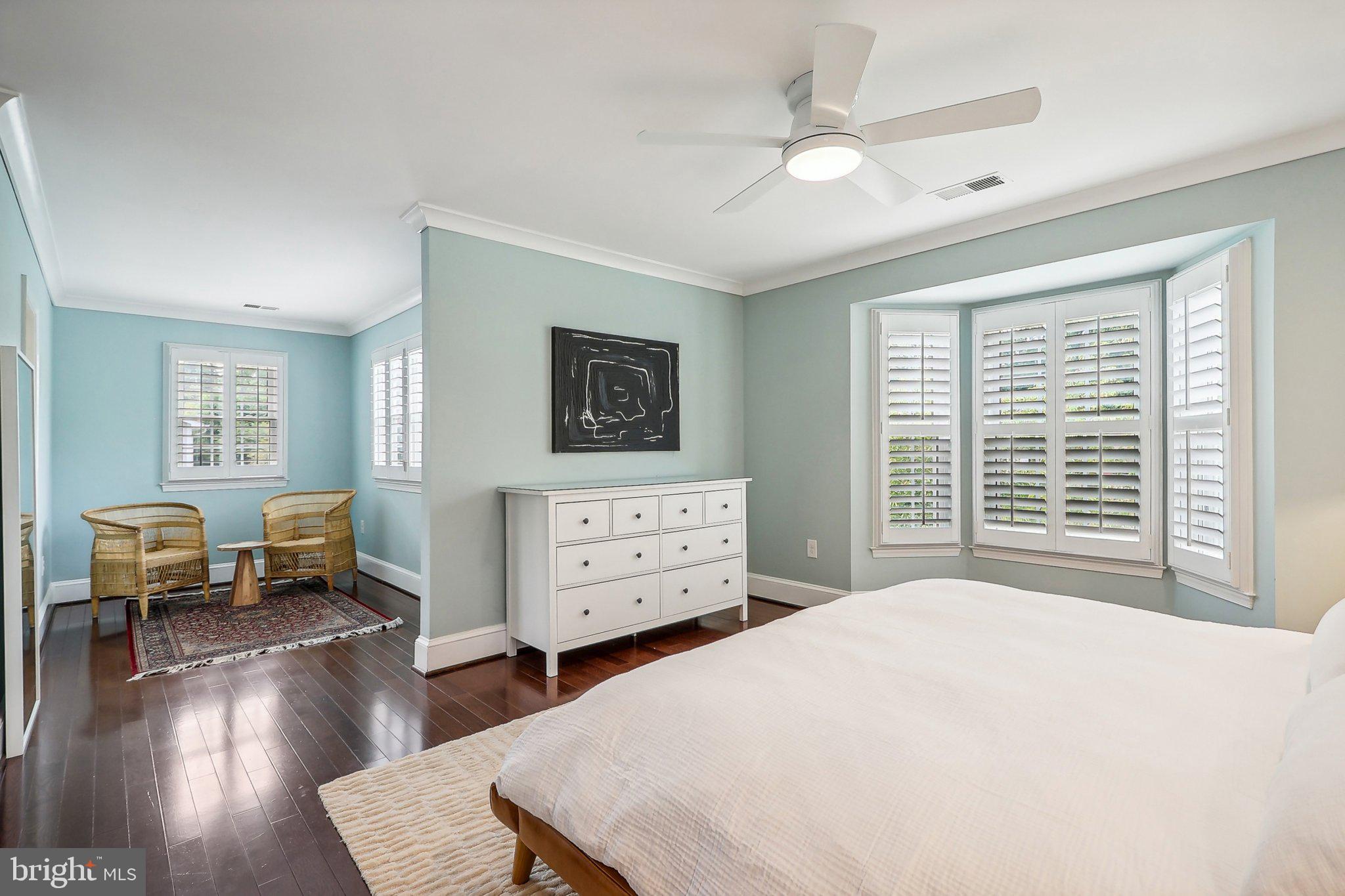 MCLEAN MEADOWS - Residential