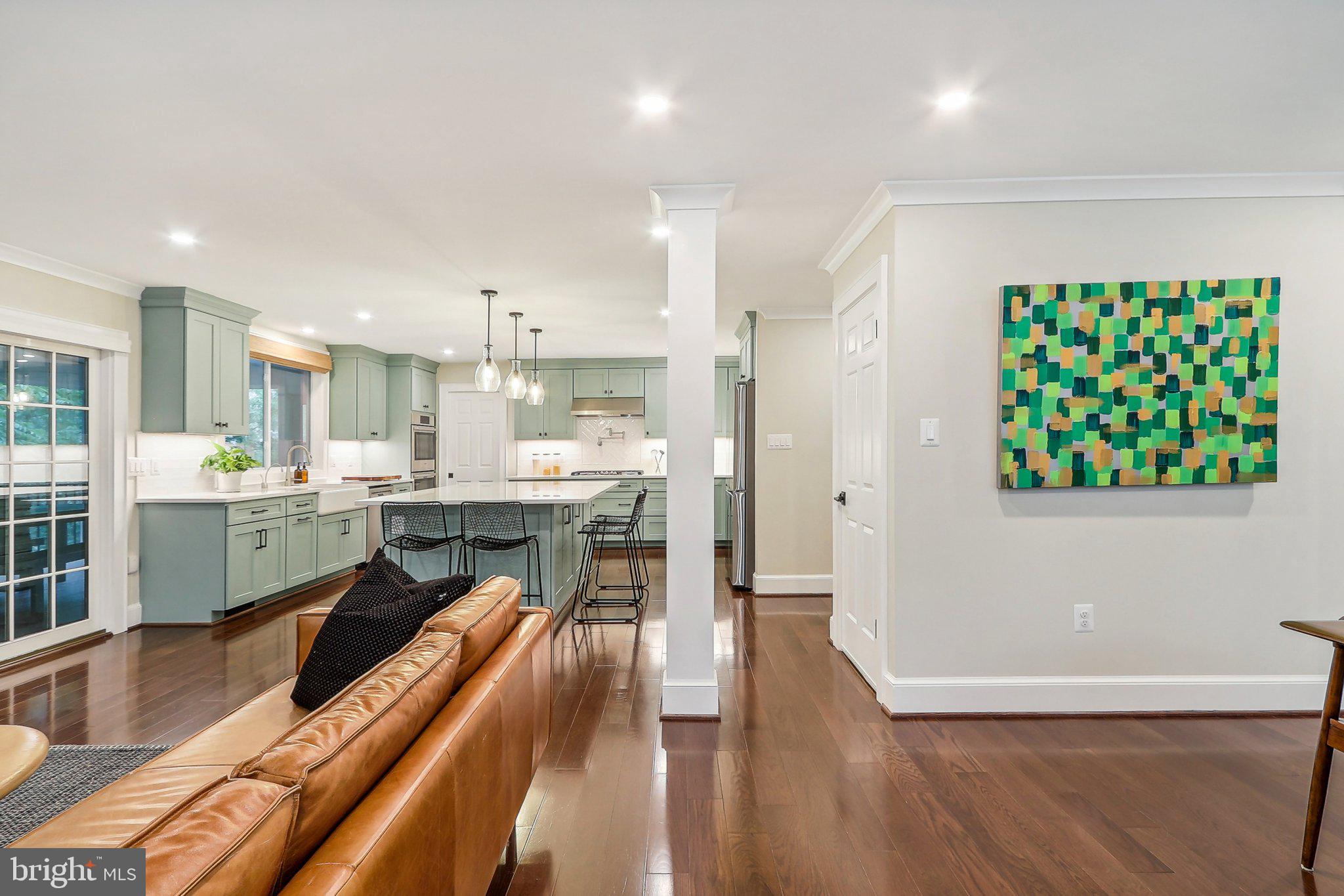 MCLEAN MEADOWS - Residential